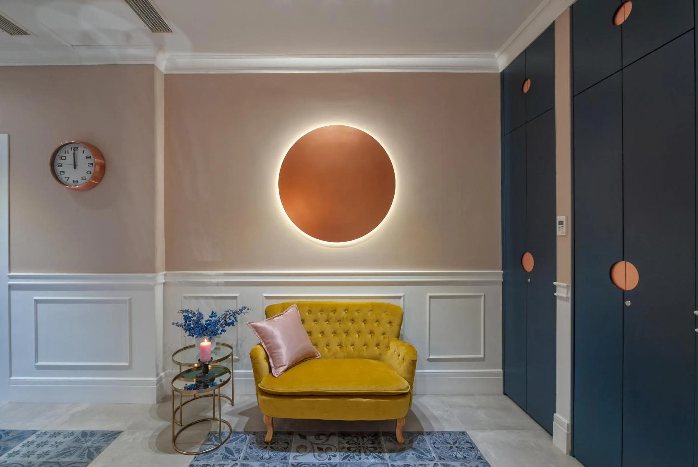 Communal lounge/ TV room in Zadera Accommodation