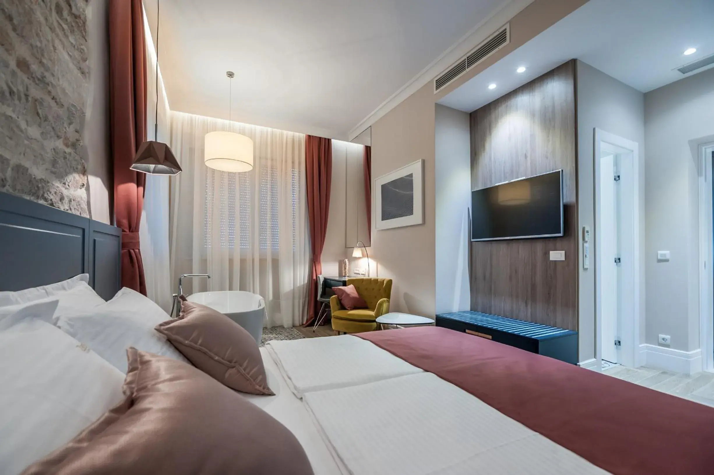 Deluxe Double Room with Bath in Zadera Accommodation Deluxe Double Room with Bath in Zadera Accommodation