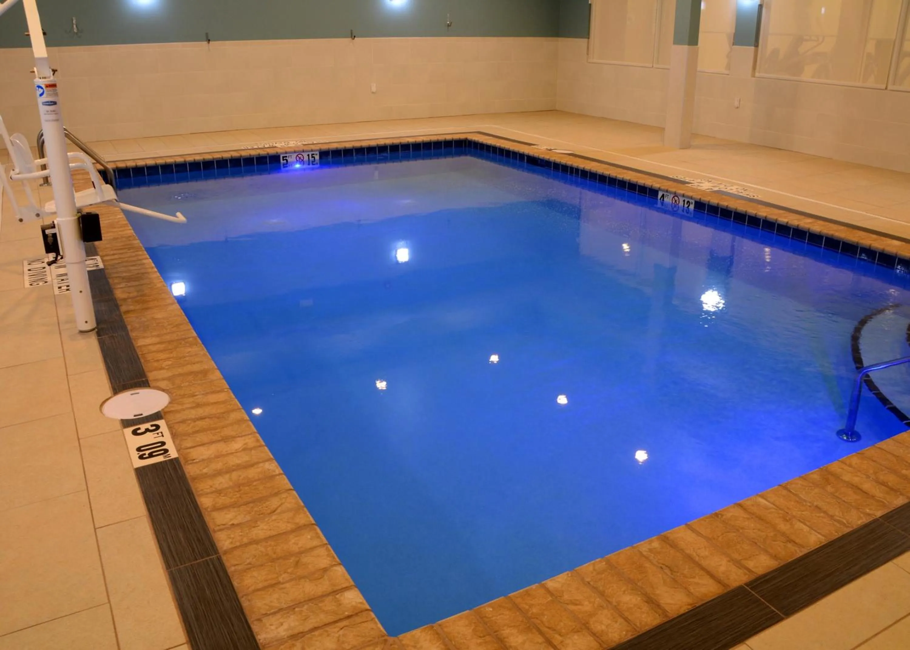 Swimming pool in Holiday Inn Express & Suites - Pittsburgh - Monroeville by IHG