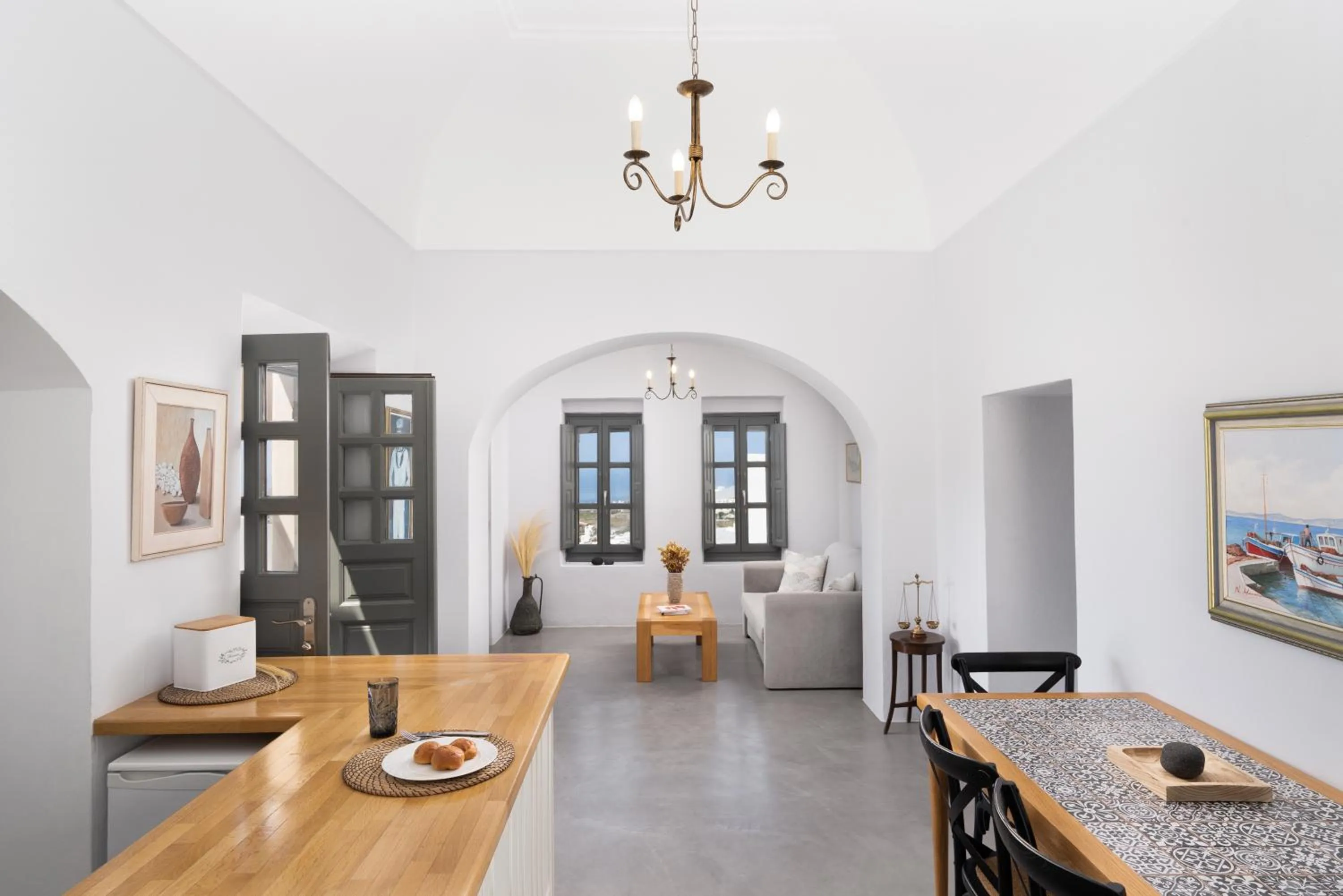 Living room in Kastro Mansion