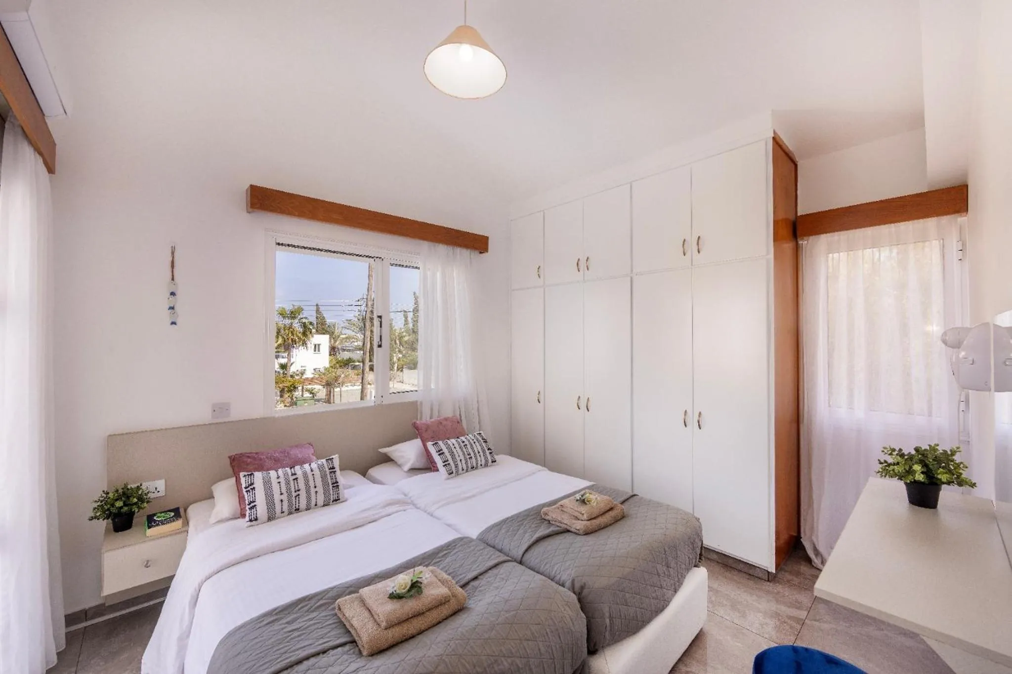 Bed in Fig Tree Bay Villa 4