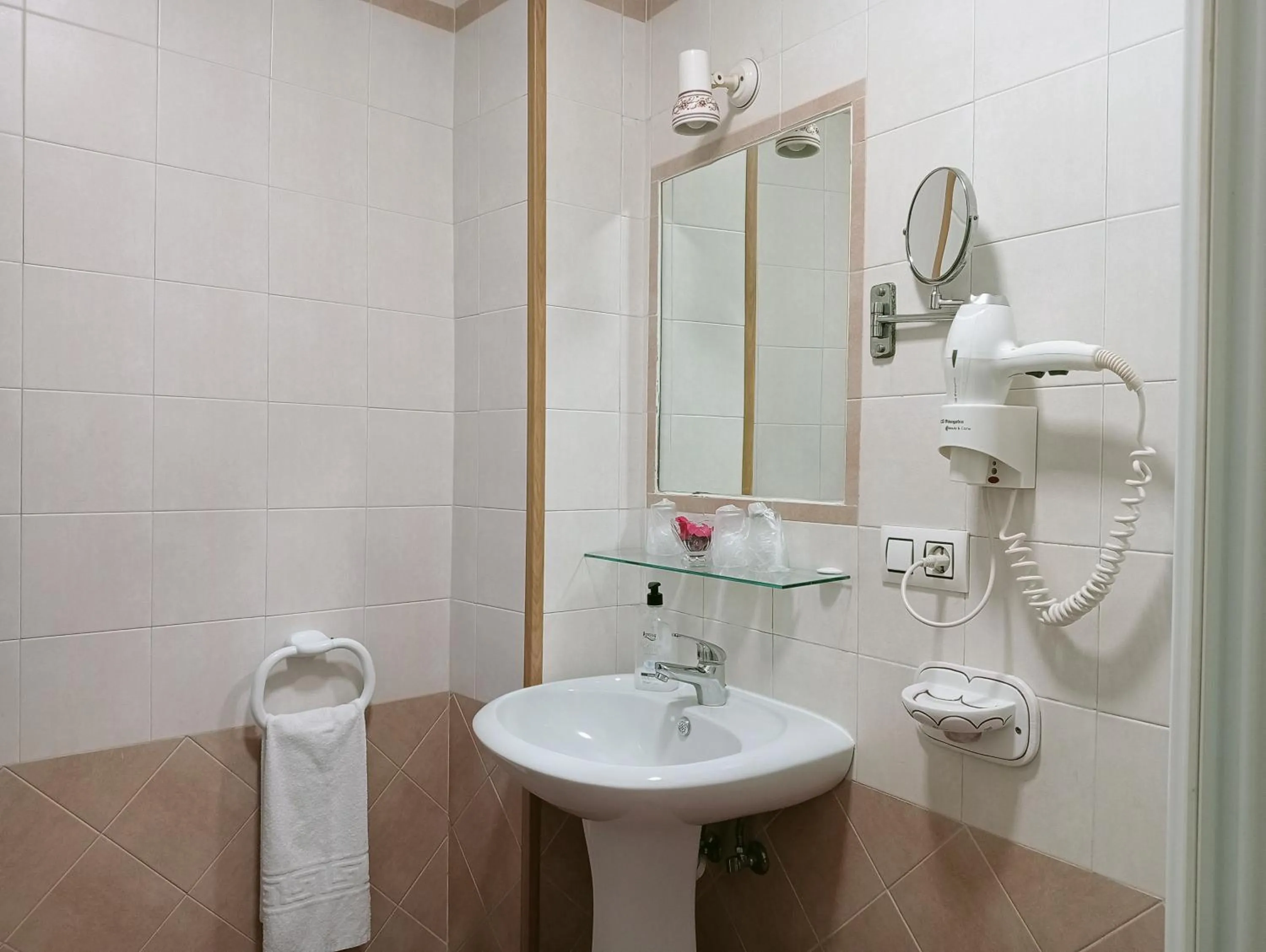 Bathroom in Hostal Rocio
