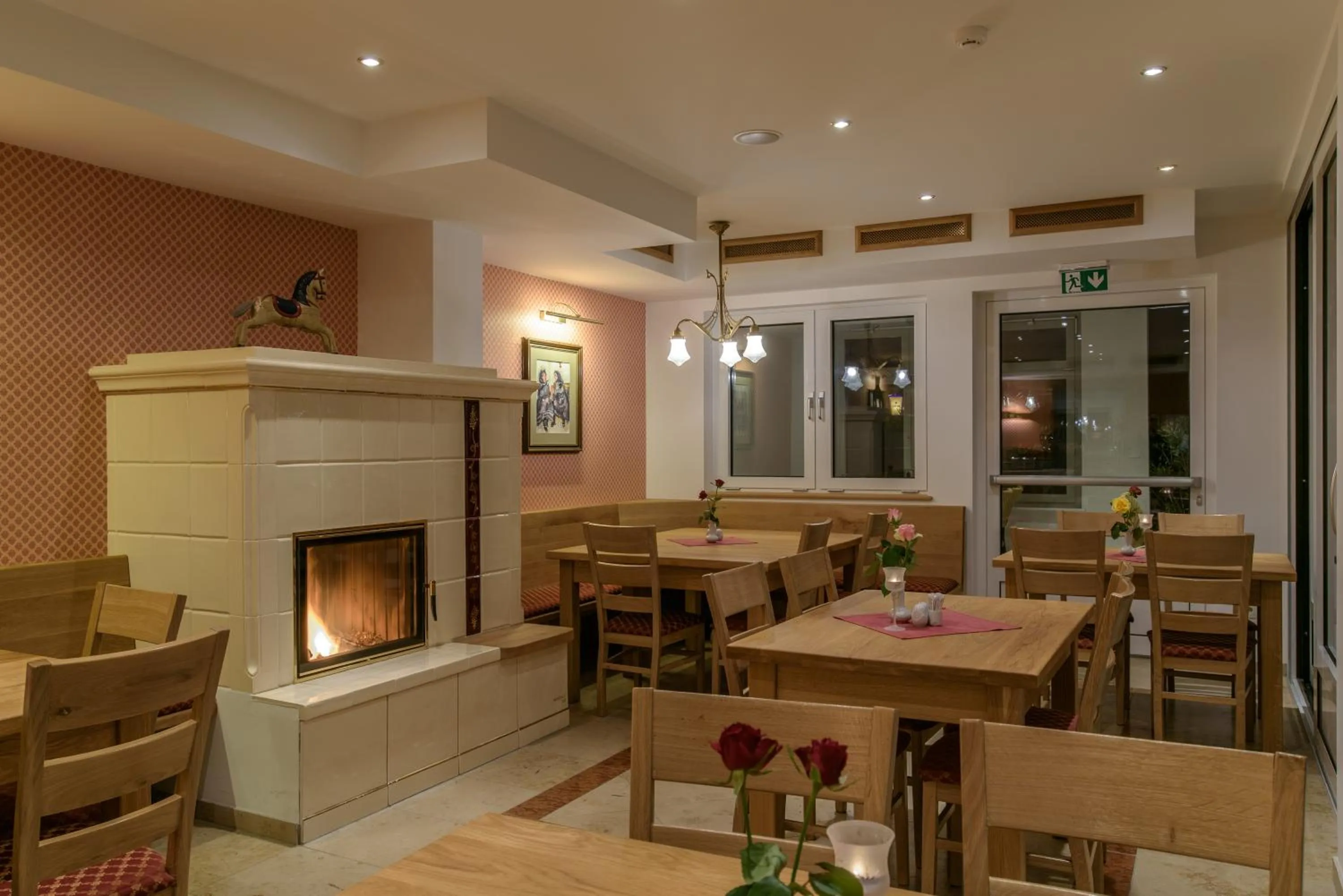 Restaurant/places to eat in Hotel Zachs