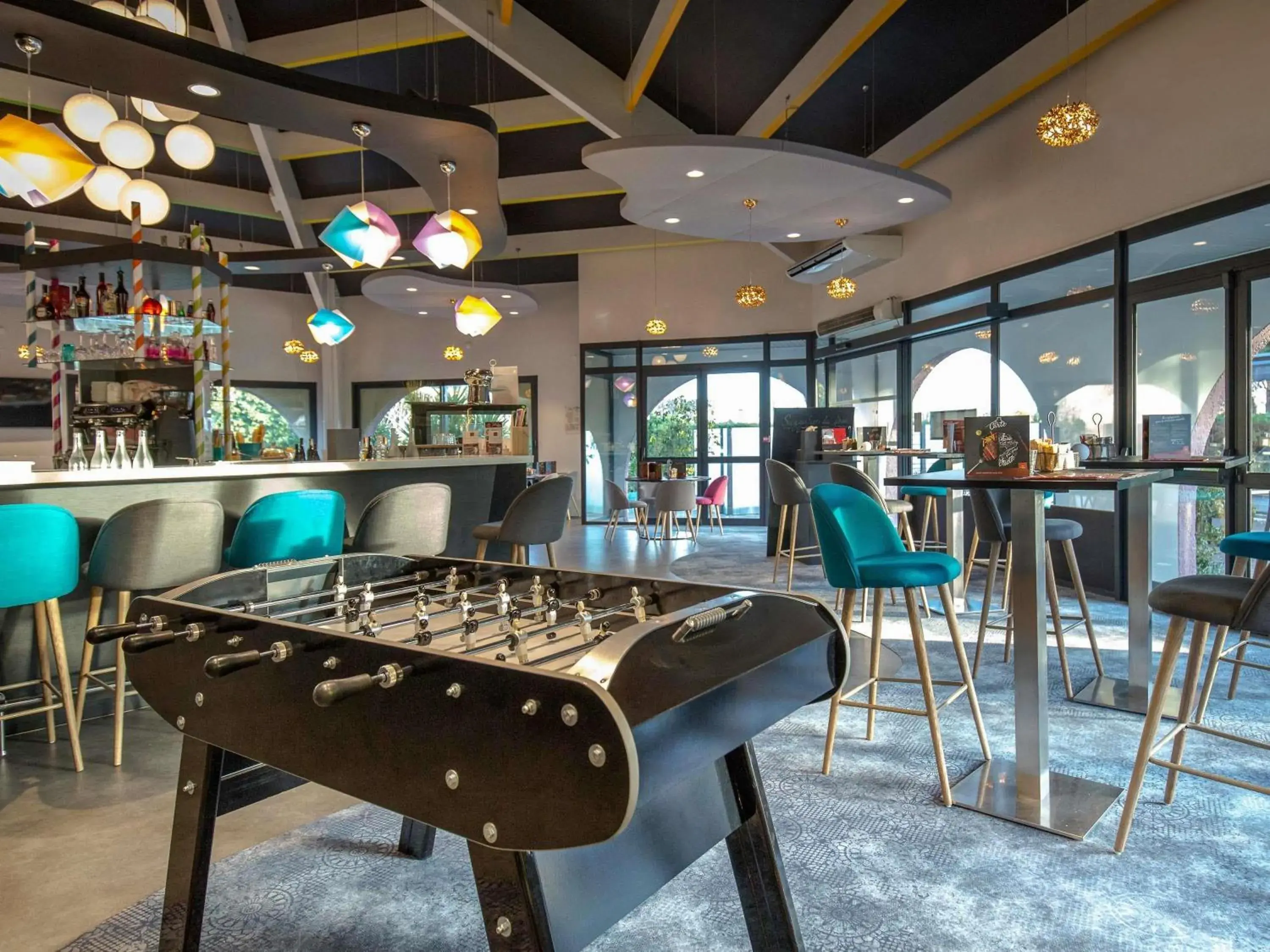 Lounge or bar in ibis Styles Fréjus St Raphael Lounge or bar in ibis Styles Fréjus St Raphael