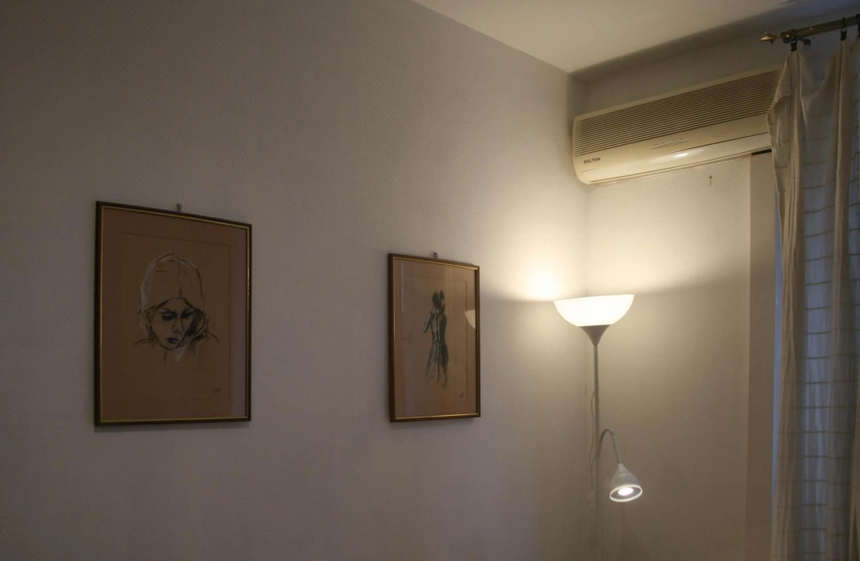 Margaret Bridge Studio Apartment