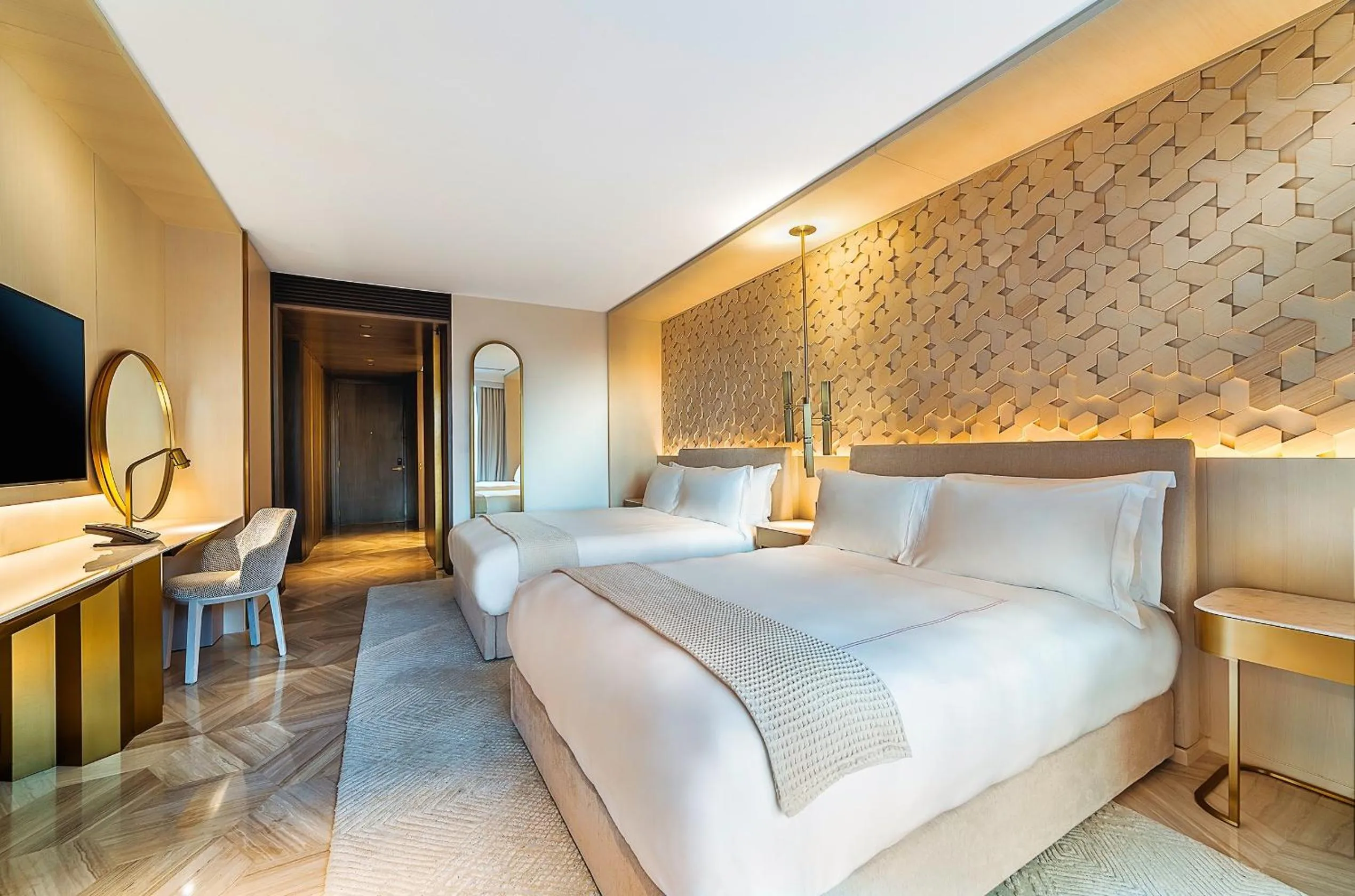 Bedroom, Bed in FIVE Palm Jumeirah Dubai