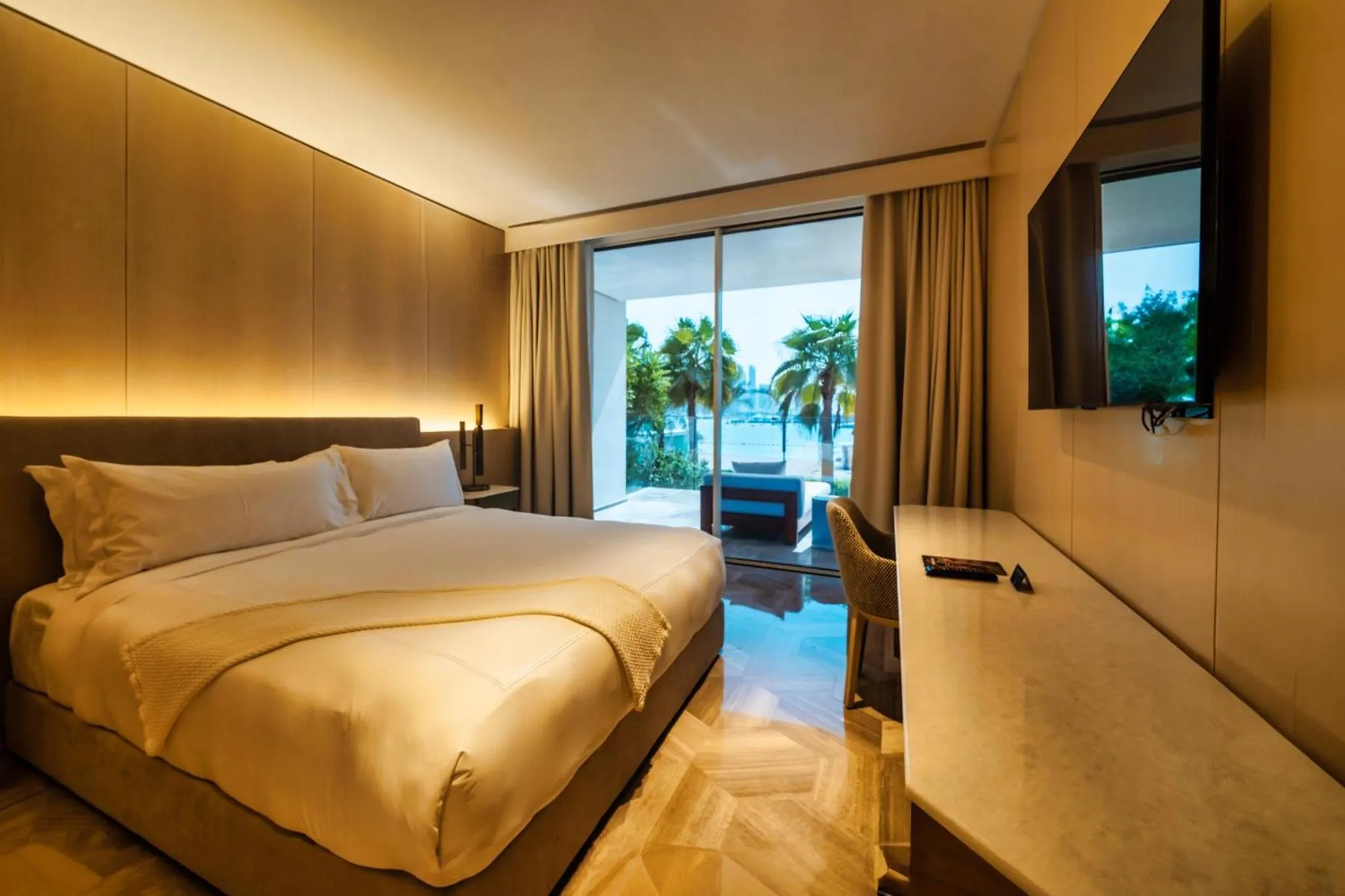Bedroom, Bed in FIVE Palm Jumeirah Dubai
