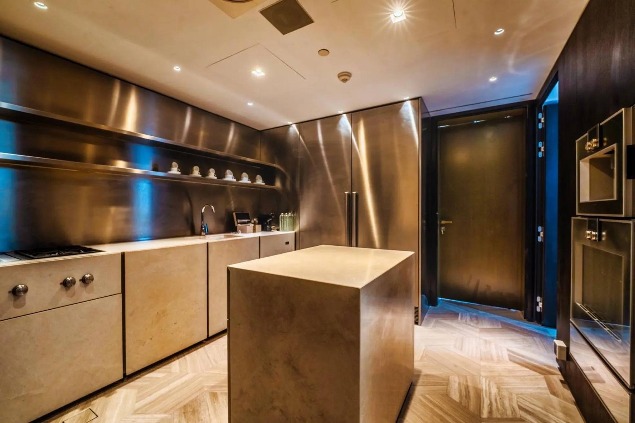 Kitchen or kitchenette in FIVE Palm Jumeirah Dubai
