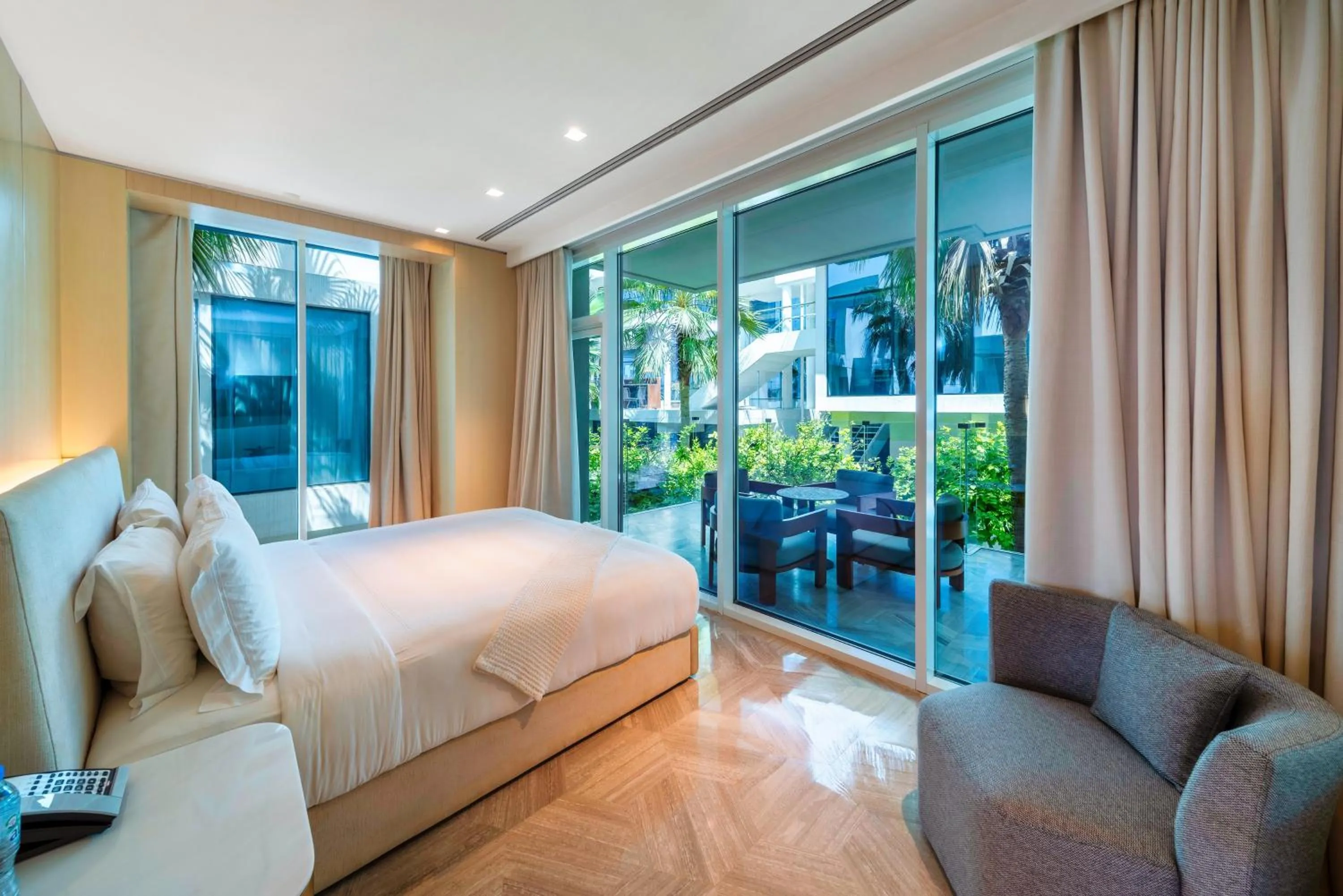 Bedroom, Bed in FIVE Palm Jumeirah Dubai