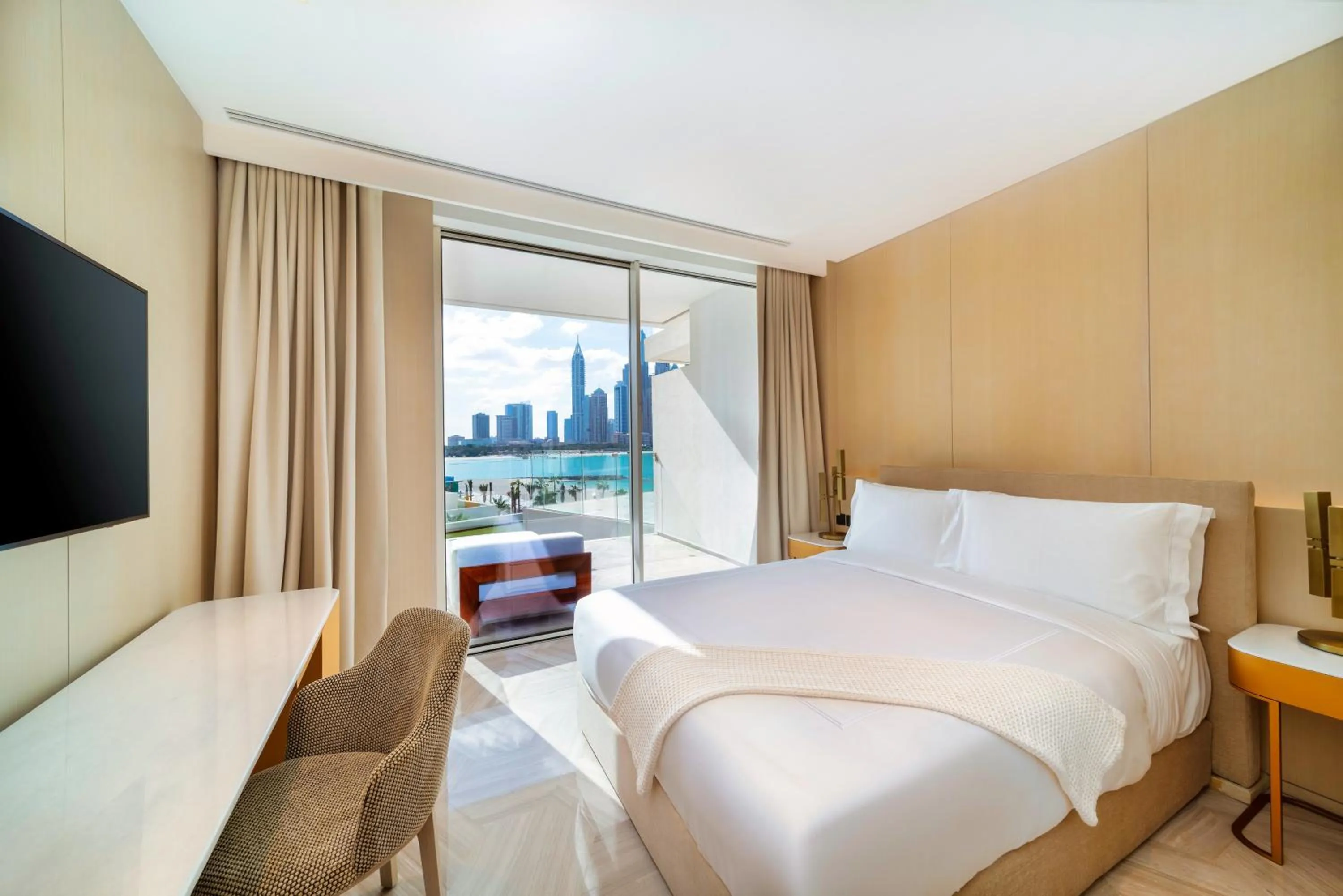 Bedroom, Bed in FIVE Palm Jumeirah Dubai