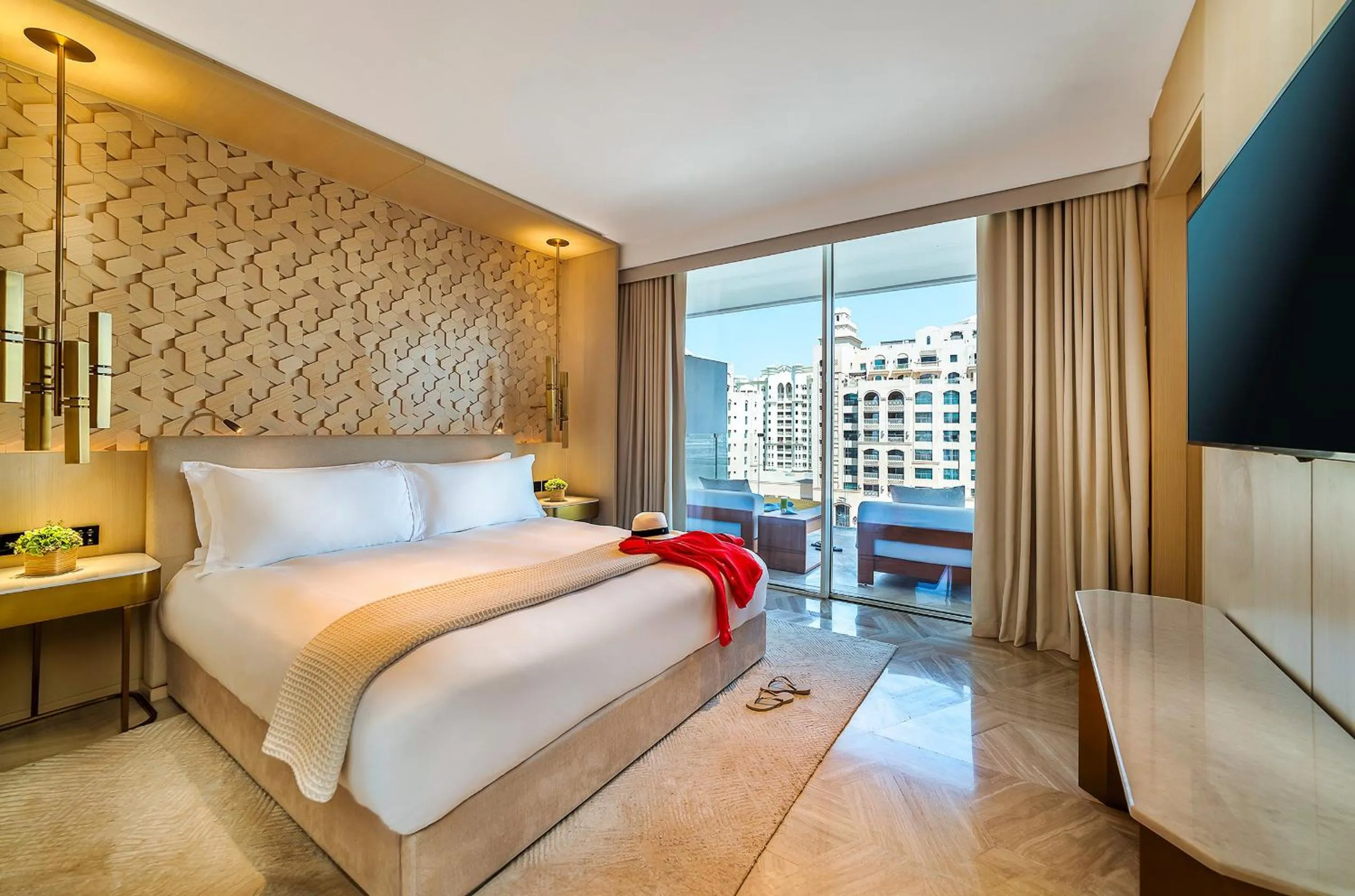 Bedroom, Bed in FIVE Palm Jumeirah Dubai