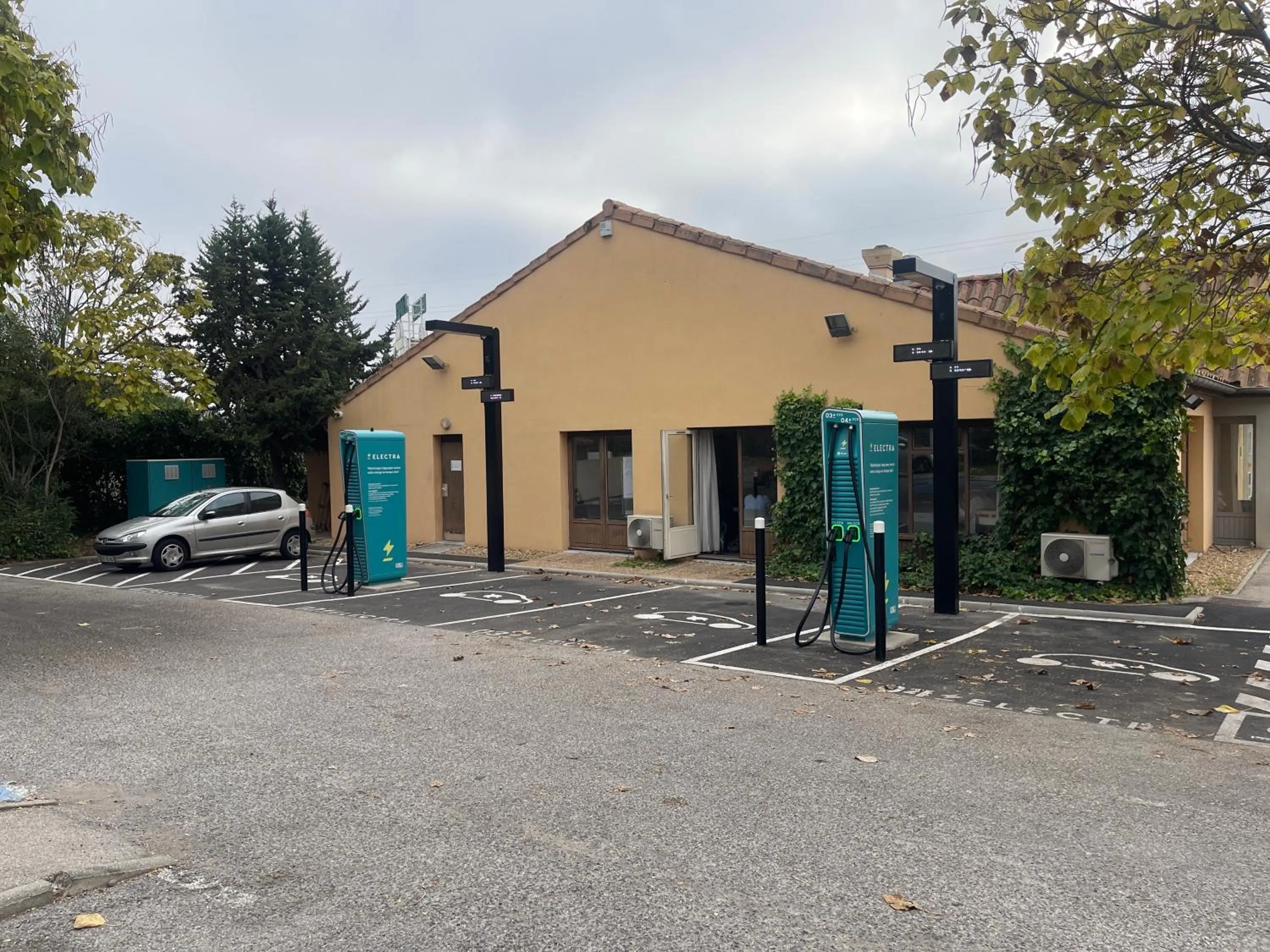 Property building in Kyriad Direct Montpellier Saint Jean De Védas - La Peyrière