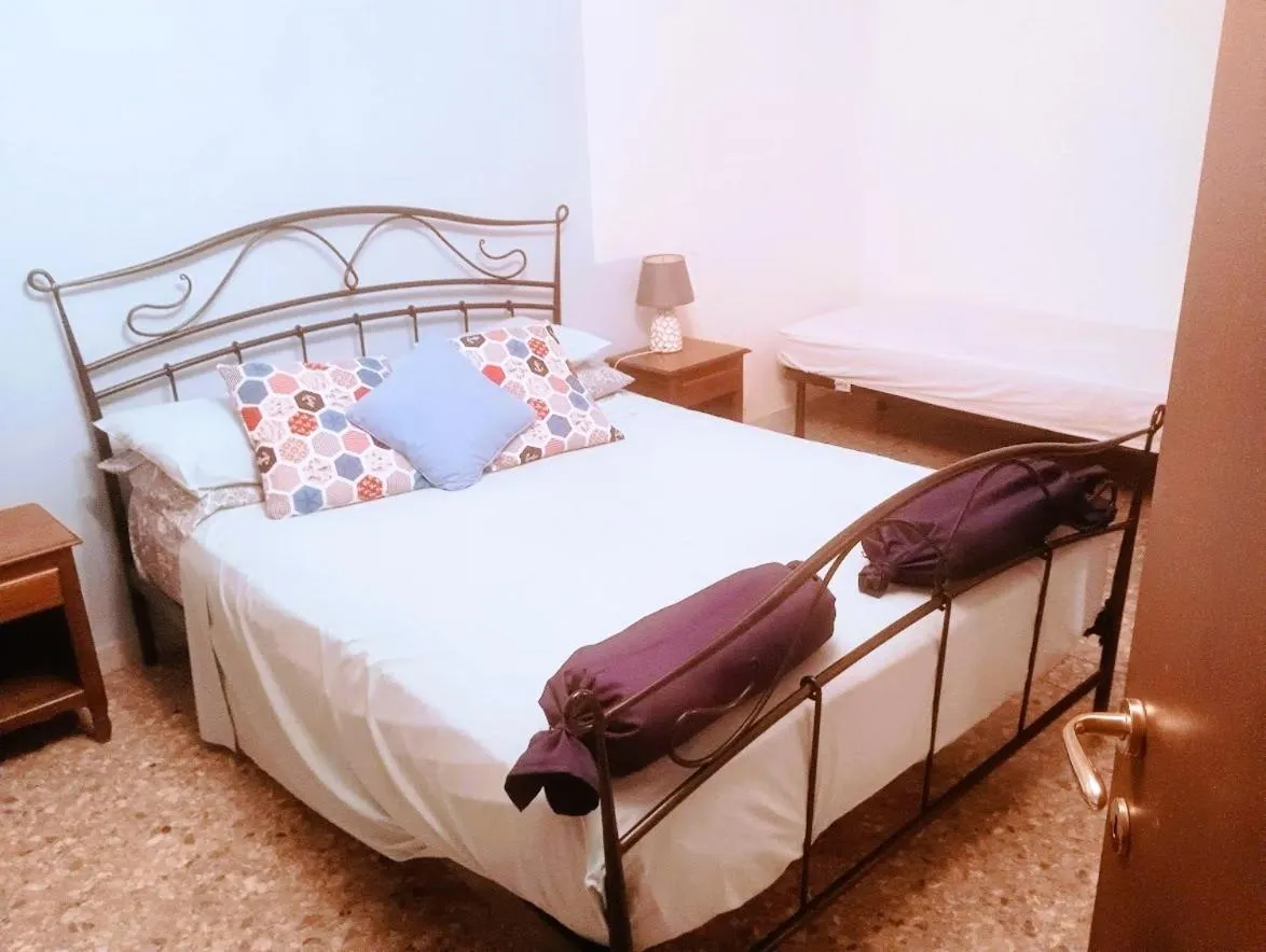 Bed in Villa 2 Fields