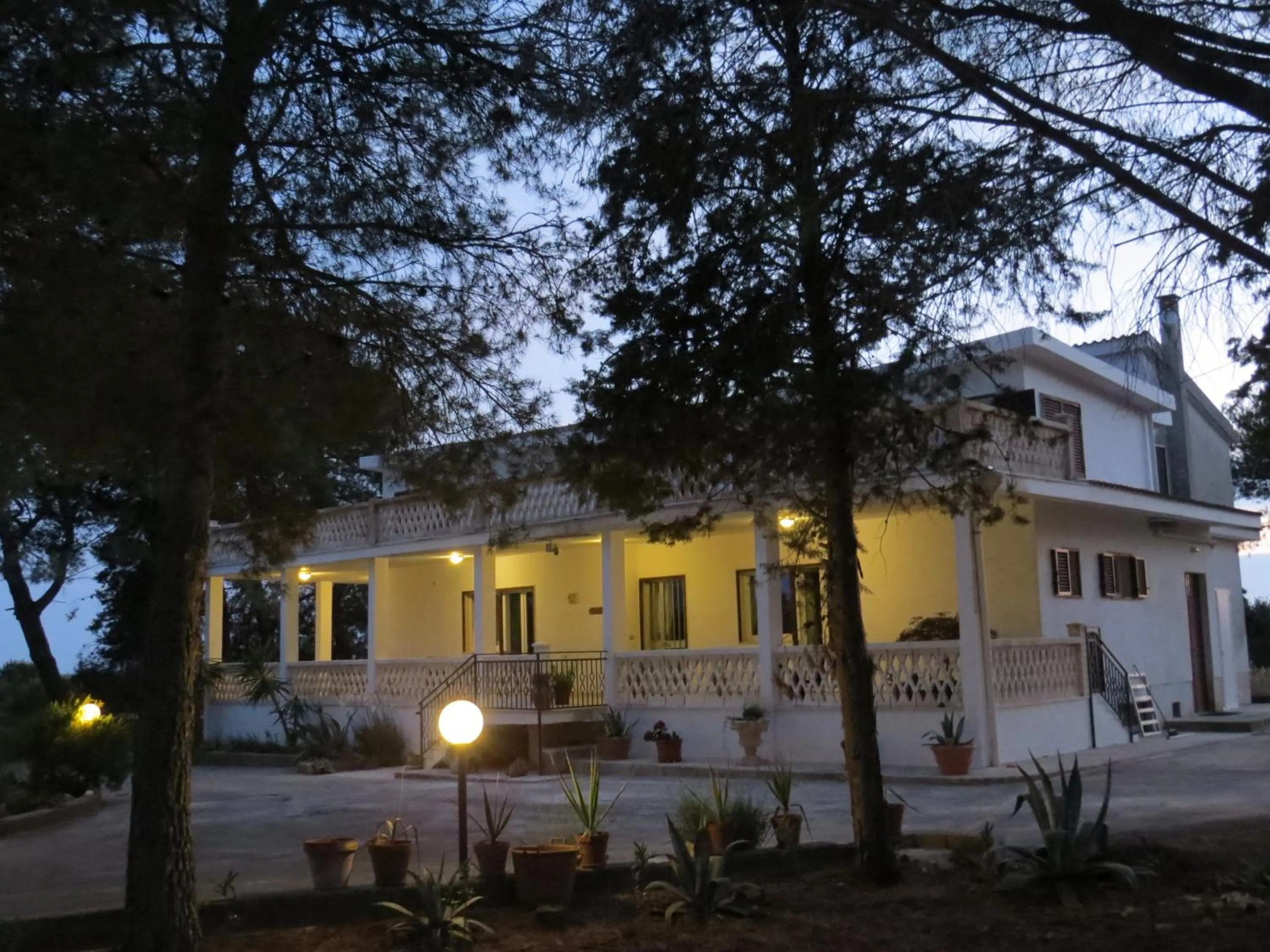 Property building in Villa 2 Fields