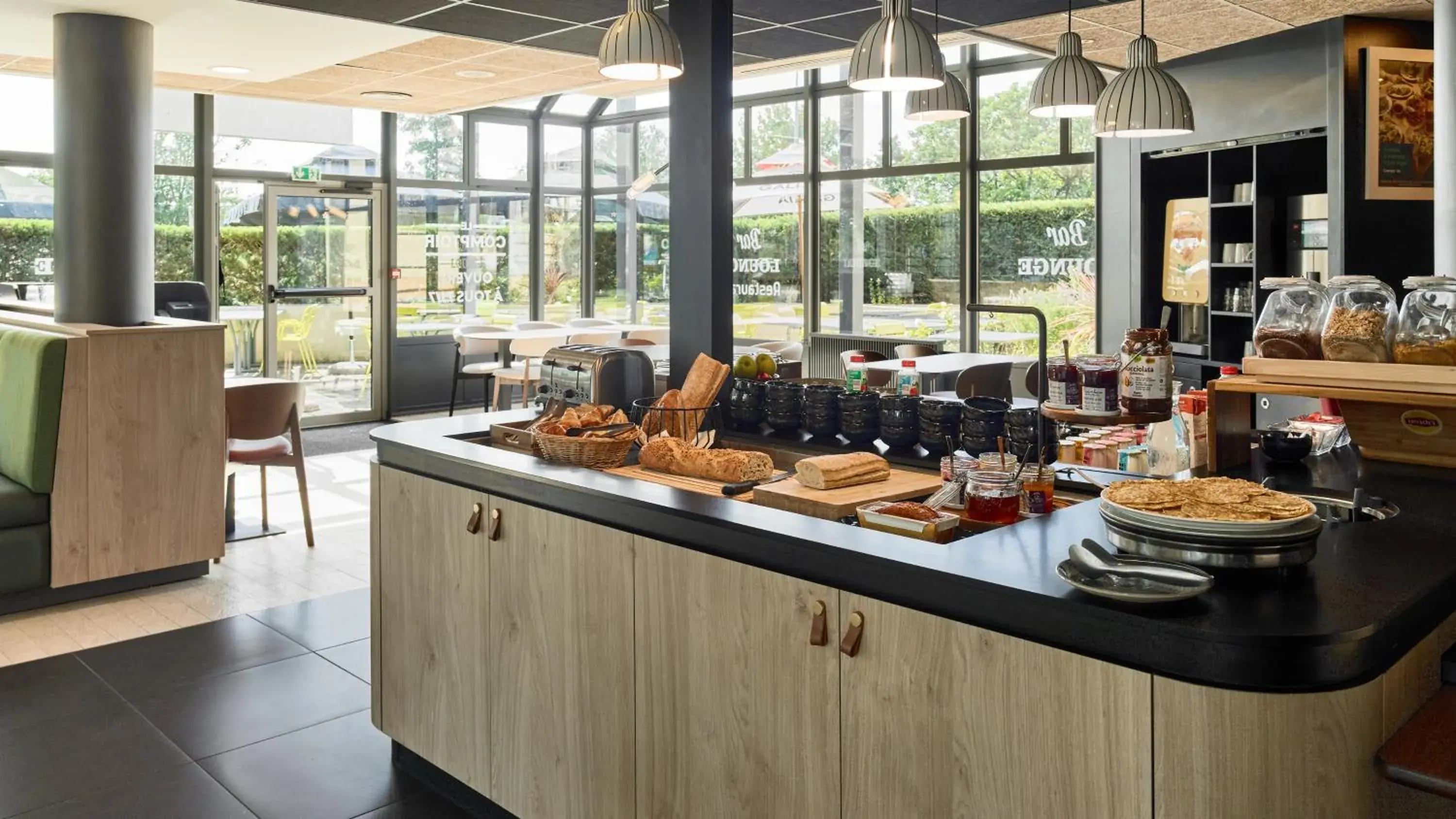 Restaurant/places to eat in Campanile Prime - Argenteuil Restaurant/places to eat in Campanile Prime - Argenteuil