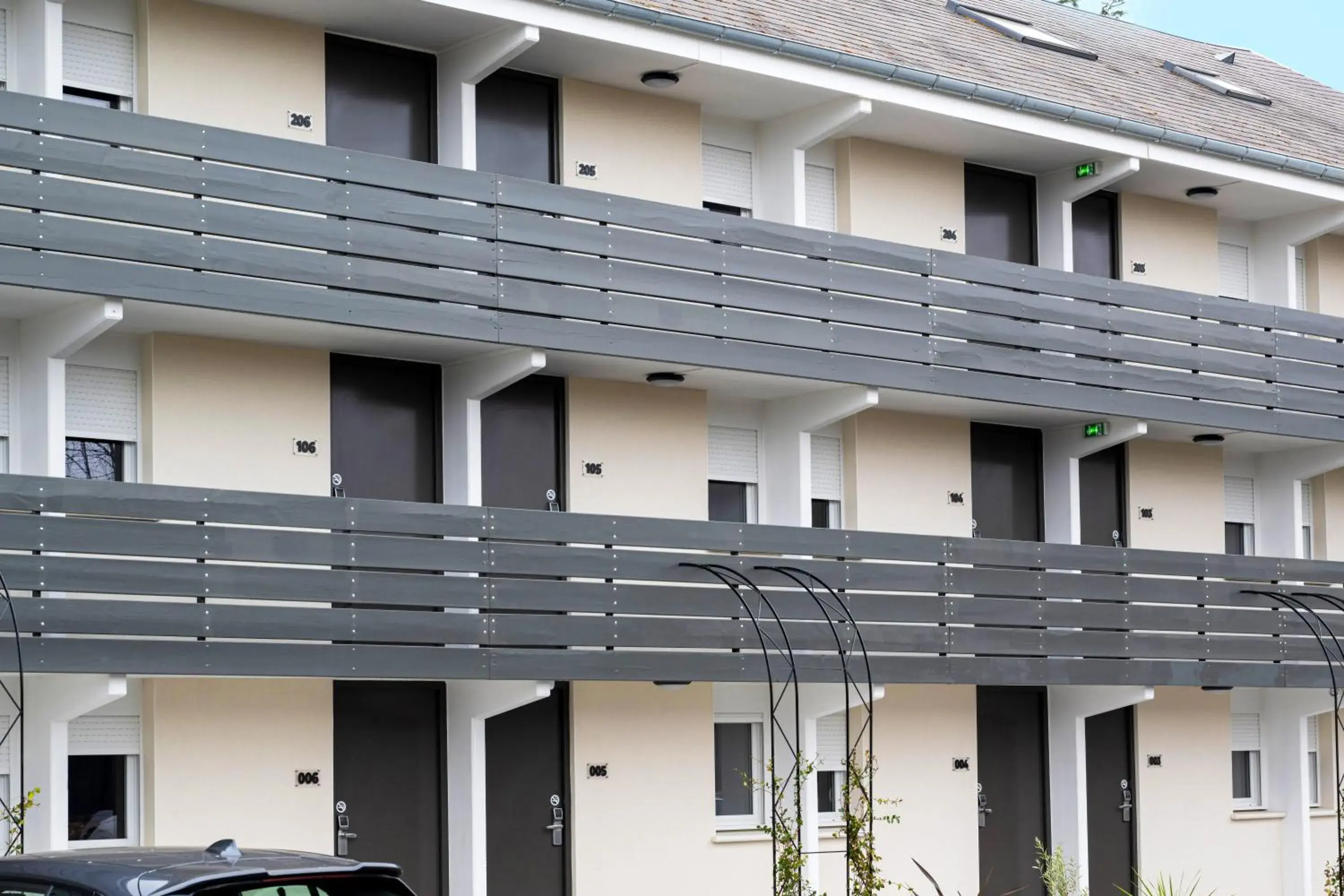 Property building in greet Hotel Chatellerault Property building in greet Hotel Chatellerault