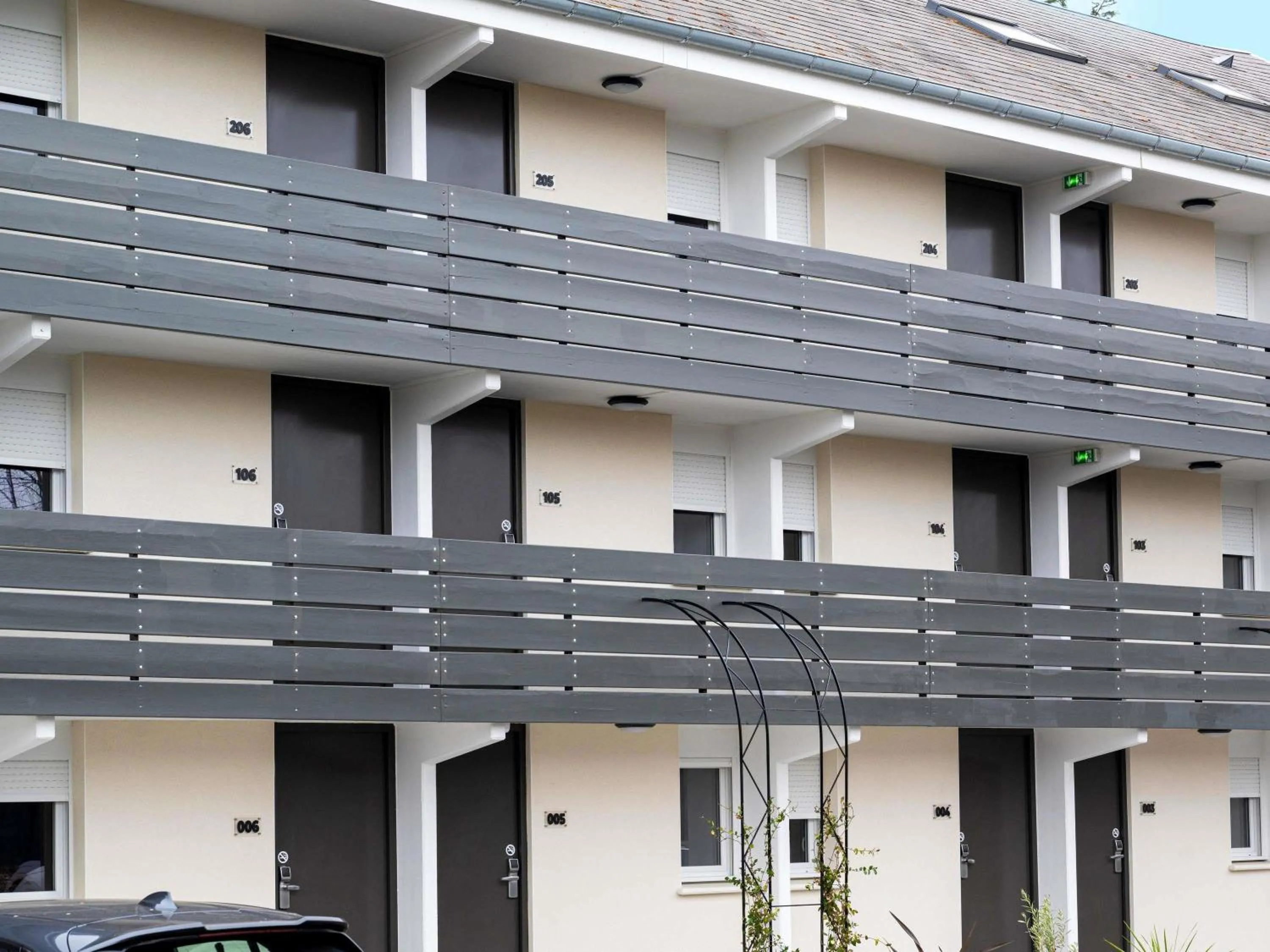 Property building in greet Hotel Chatellerault