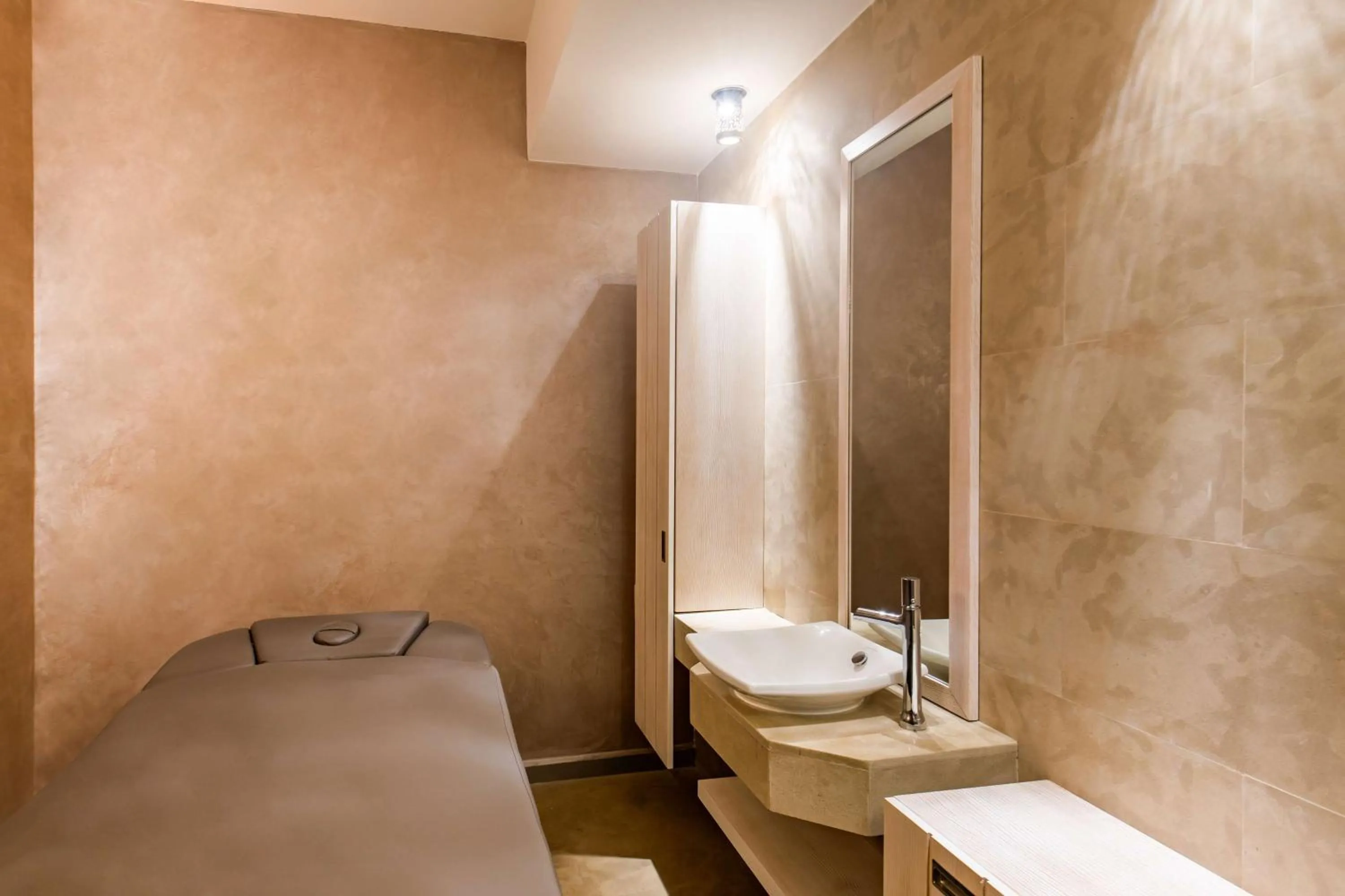 Spa and wellness centre/facilities in Radisson Blu Resort Saidia Beach