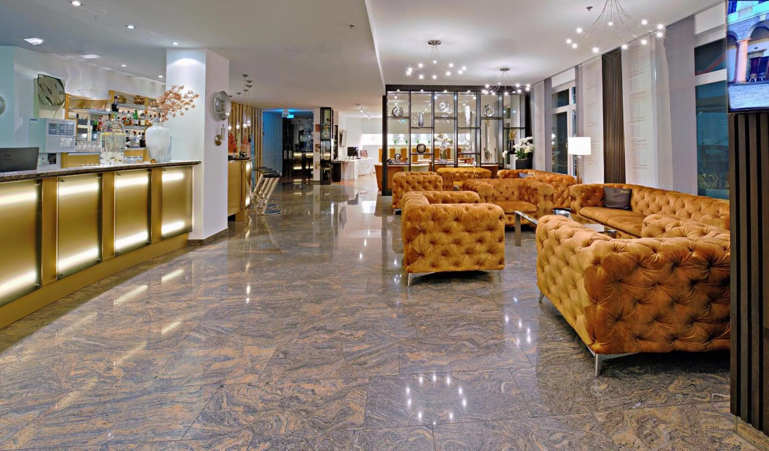 Lobby or reception in City Hotel Isar-Residenz