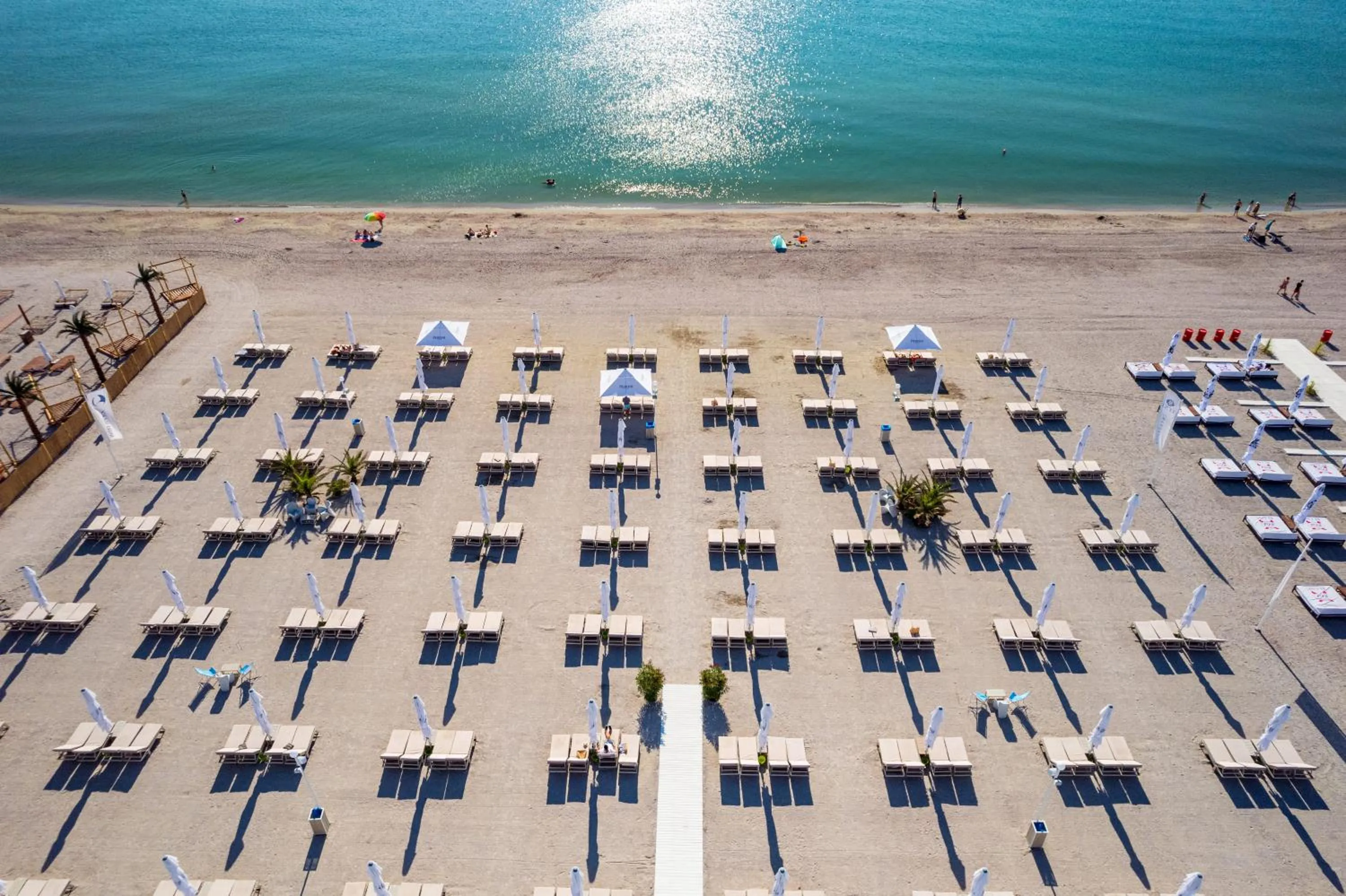 Beach in Hotel Opera Mamaia