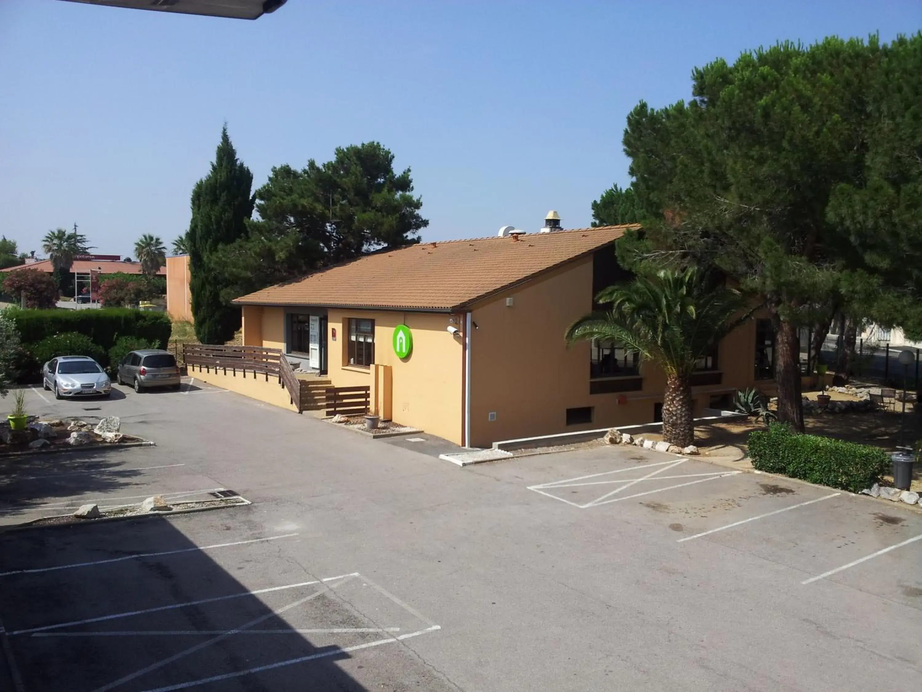 Property building in Campanile Perpignan Sud Property building in Campanile Perpignan Sud