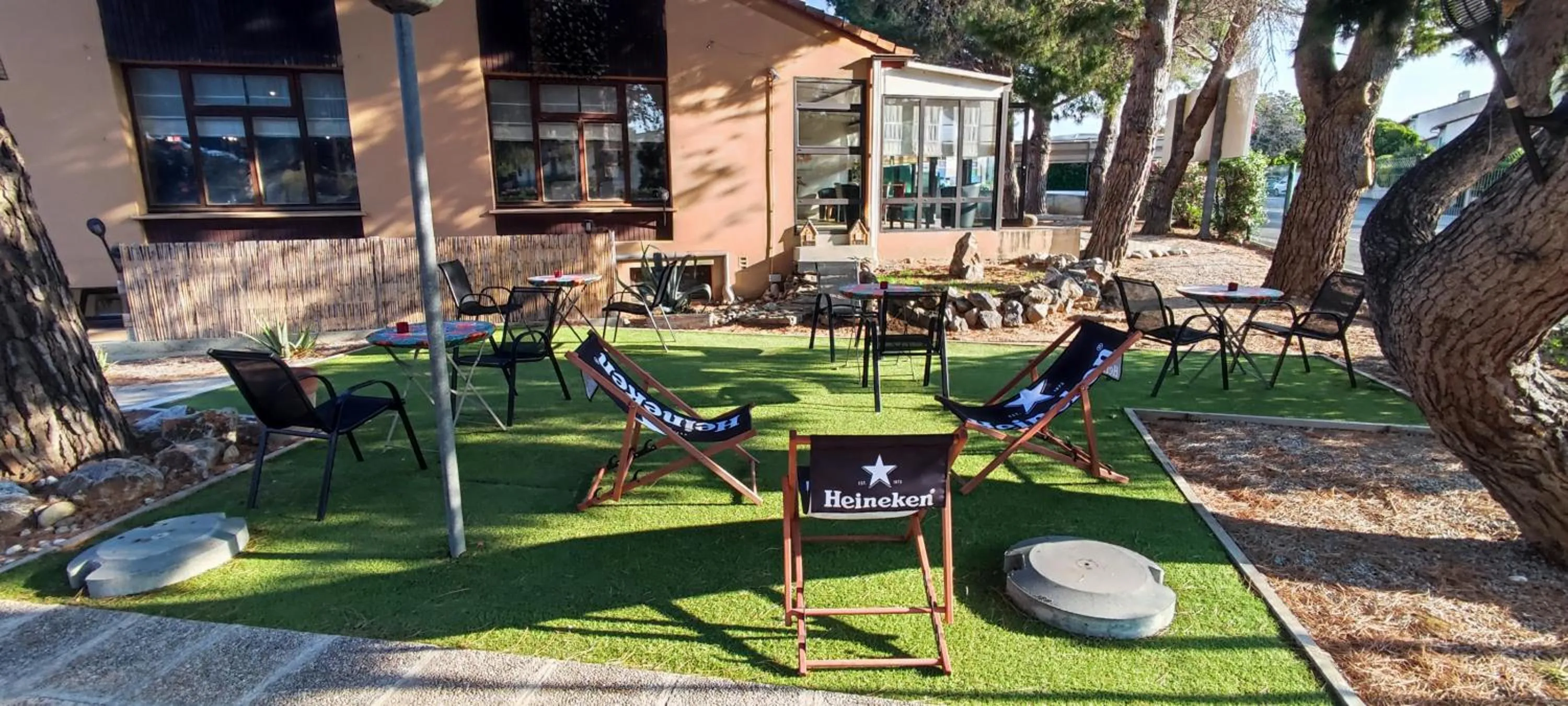 Patio in Campanile Perpignan Sud