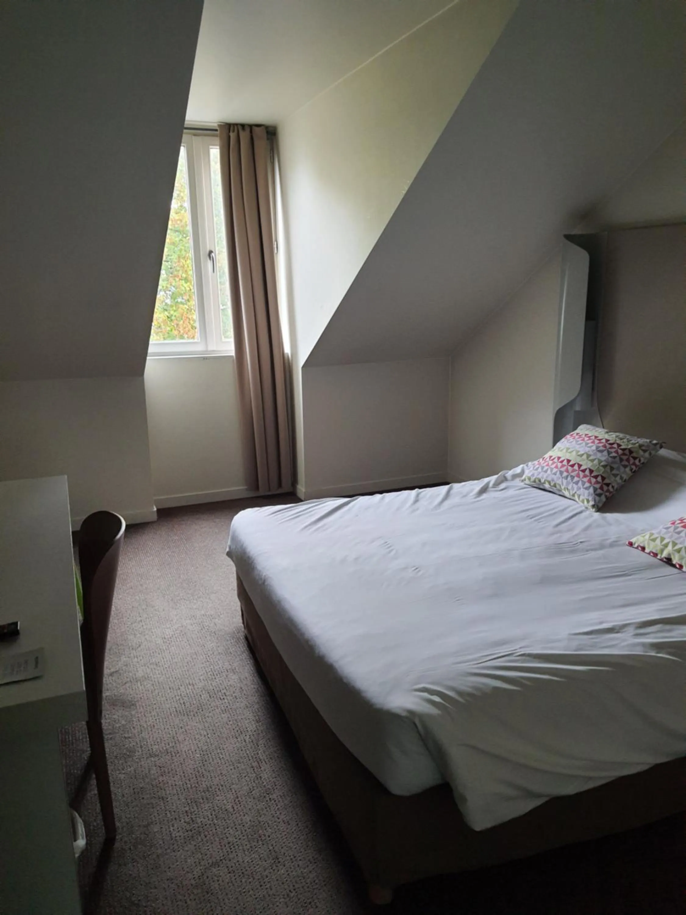 Bedroom, Bed in Campanile Vannes
