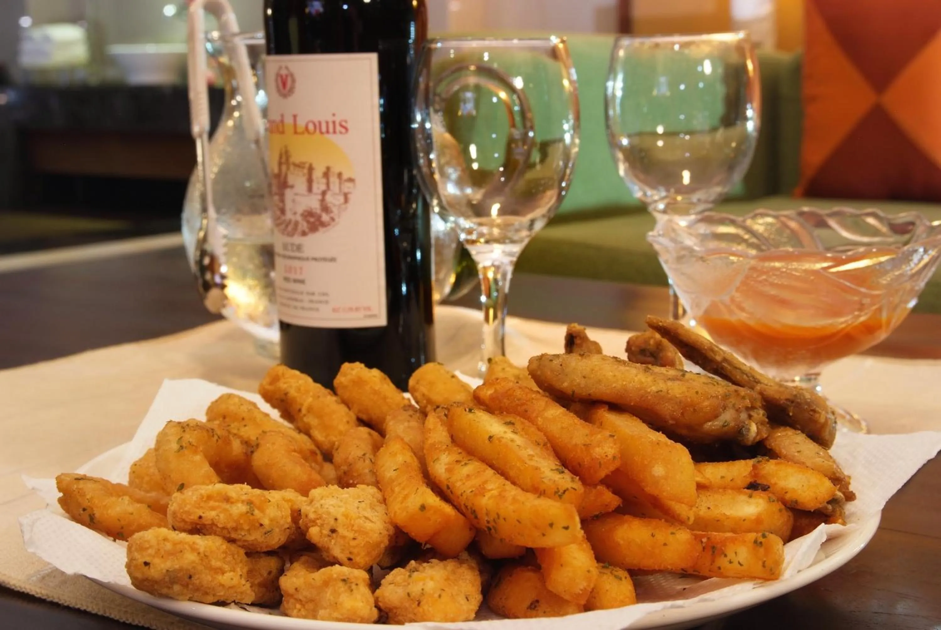 Restaurant/places to eat in Q Motel精品旅館