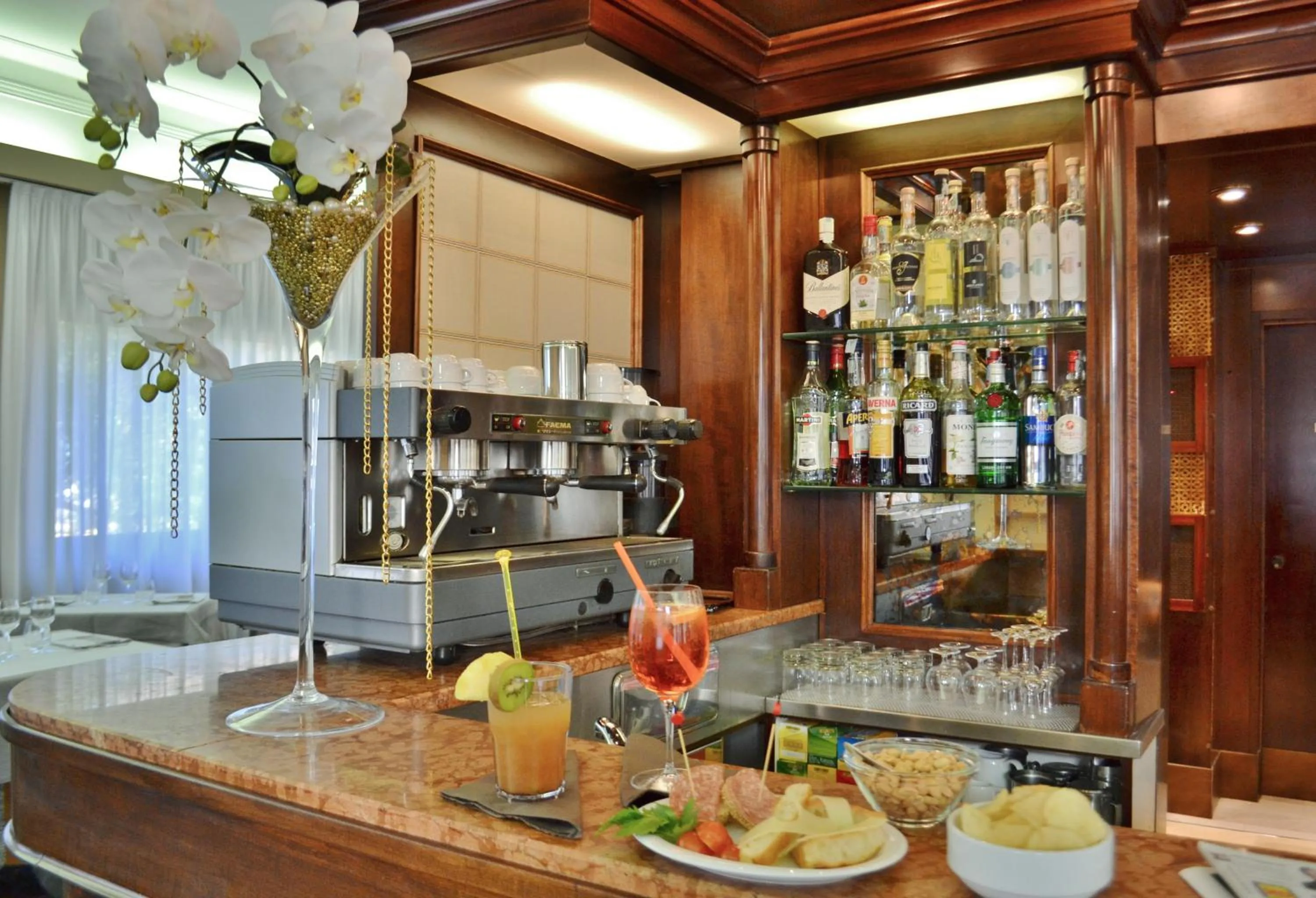 Lounge or bar in Gold Hotel