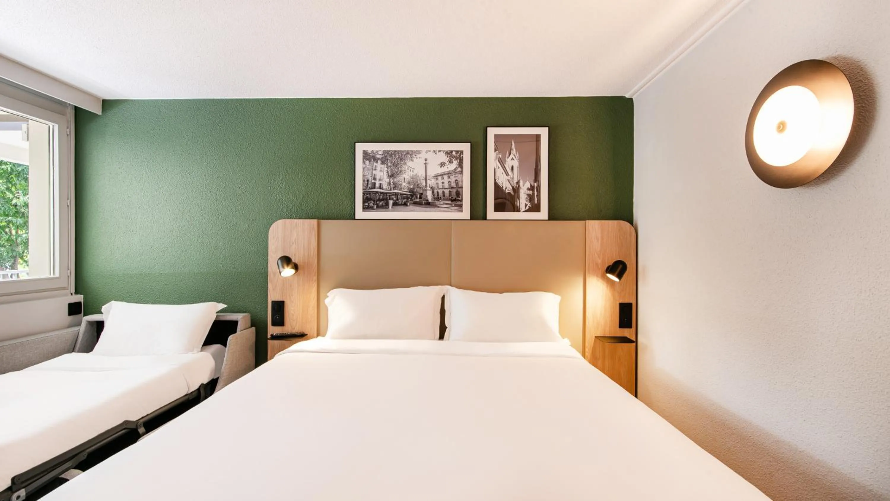 Photo of the whole room, Bed in Campanile Brive-La-Gaillarde Ouest