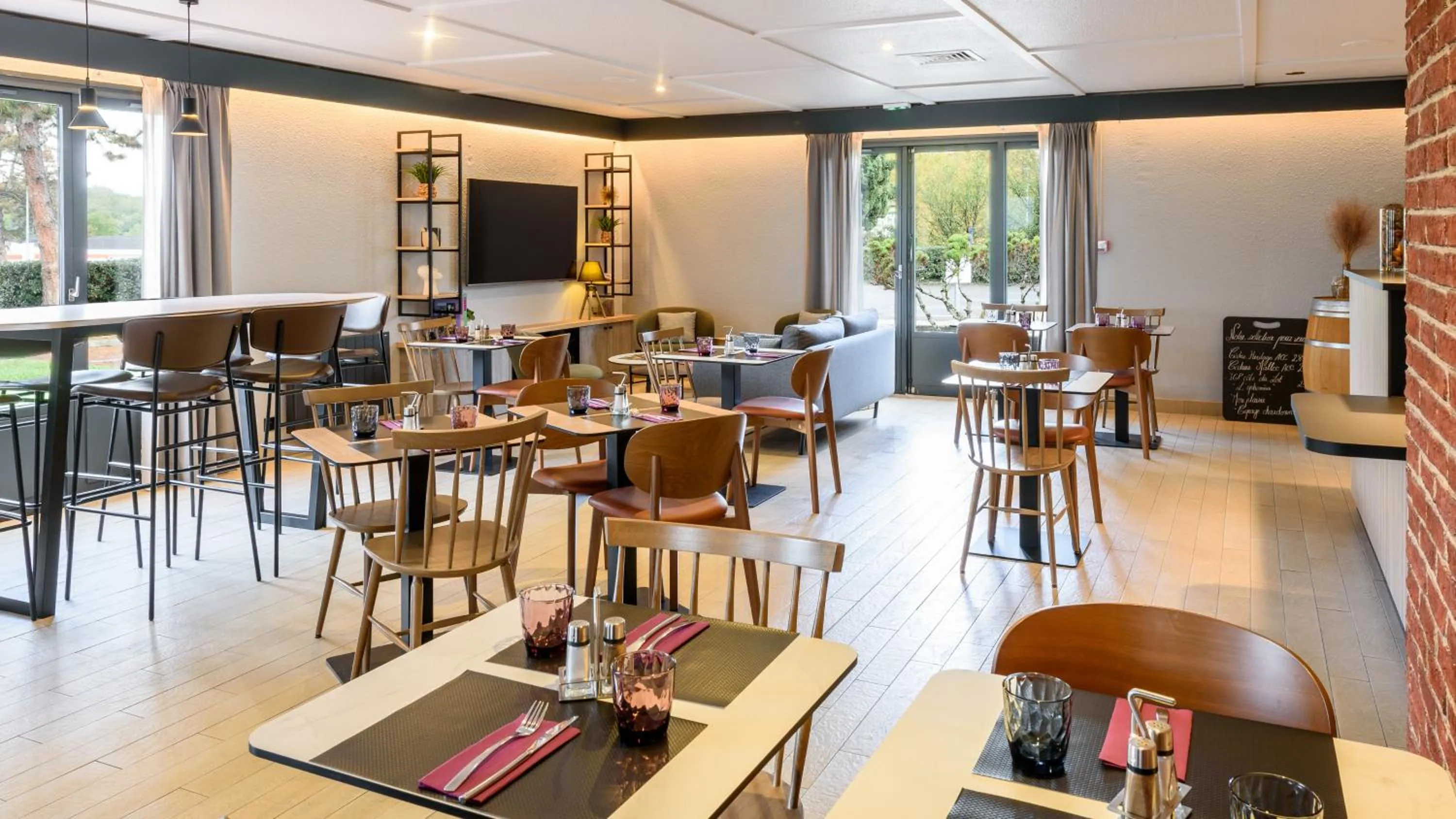 Restaurant/places to eat in Campanile Brive-La-Gaillarde Ouest