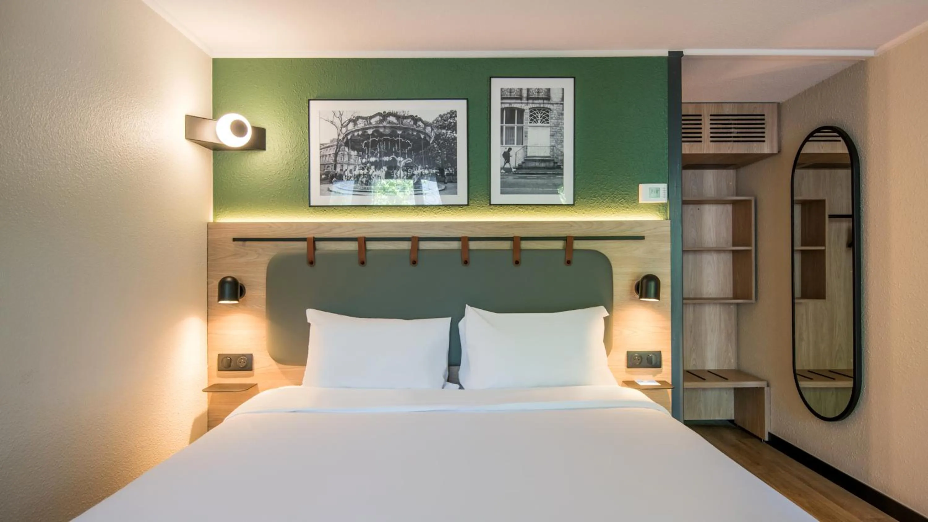 Photo of the whole room, Bed in Campanile Brive-La-Gaillarde Ouest