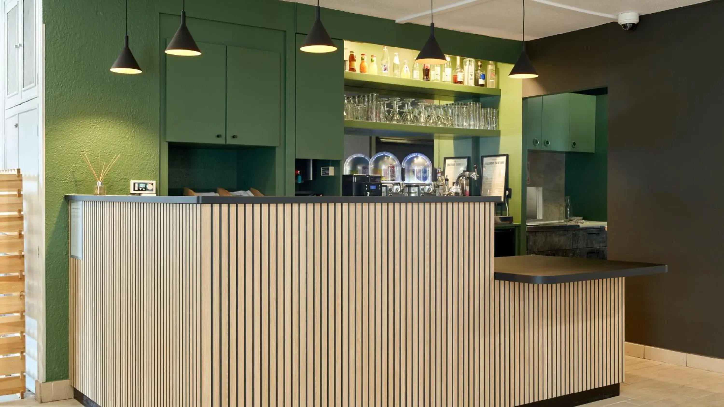 Lobby or reception in Campanile NATURE Les Ulis Lobby or reception in Campanile NATURE Les Ulis