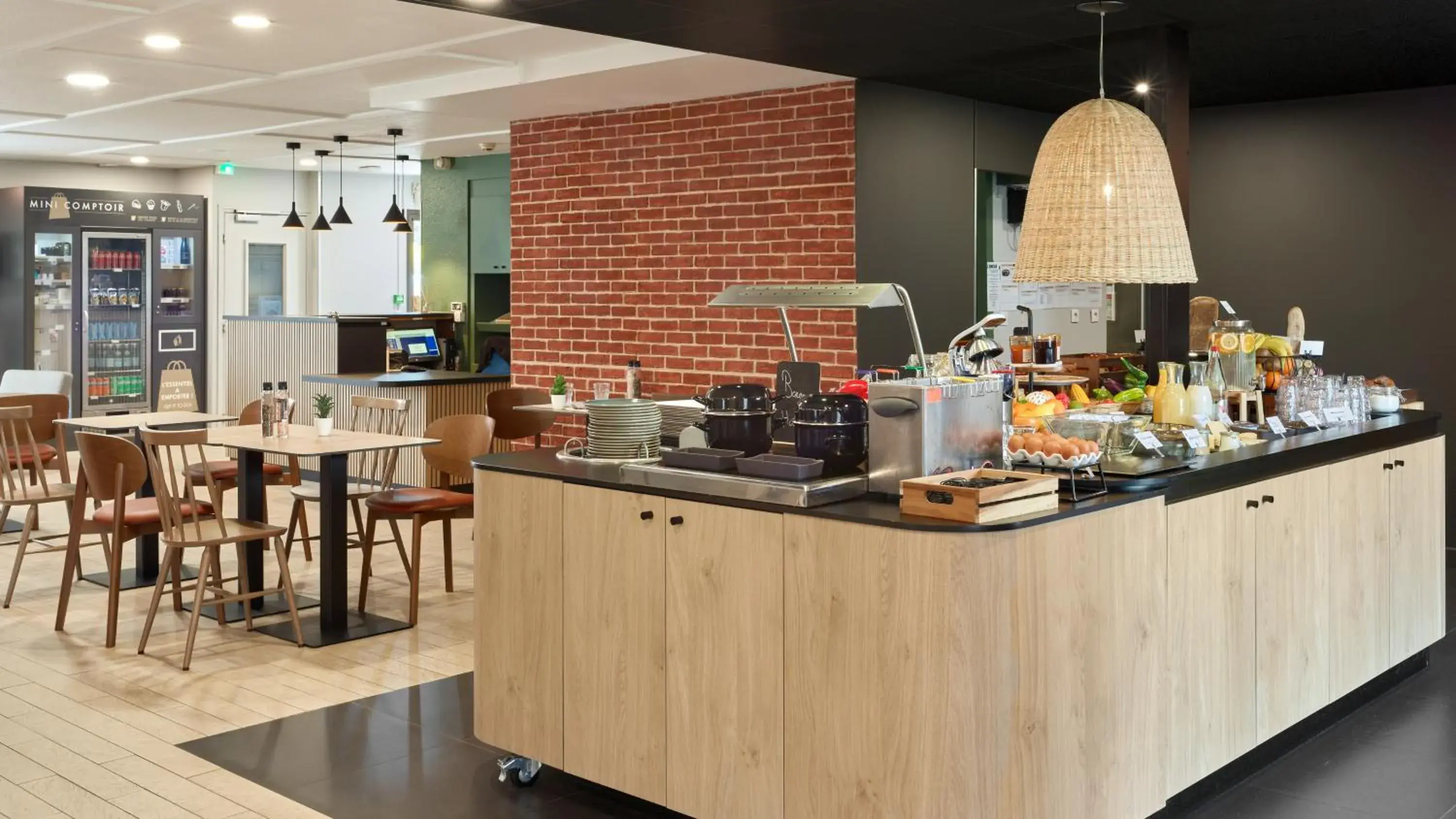 Restaurant/places to eat in Campanile NATURE Les Ulis Restaurant/places to eat in Campanile NATURE Les Ulis