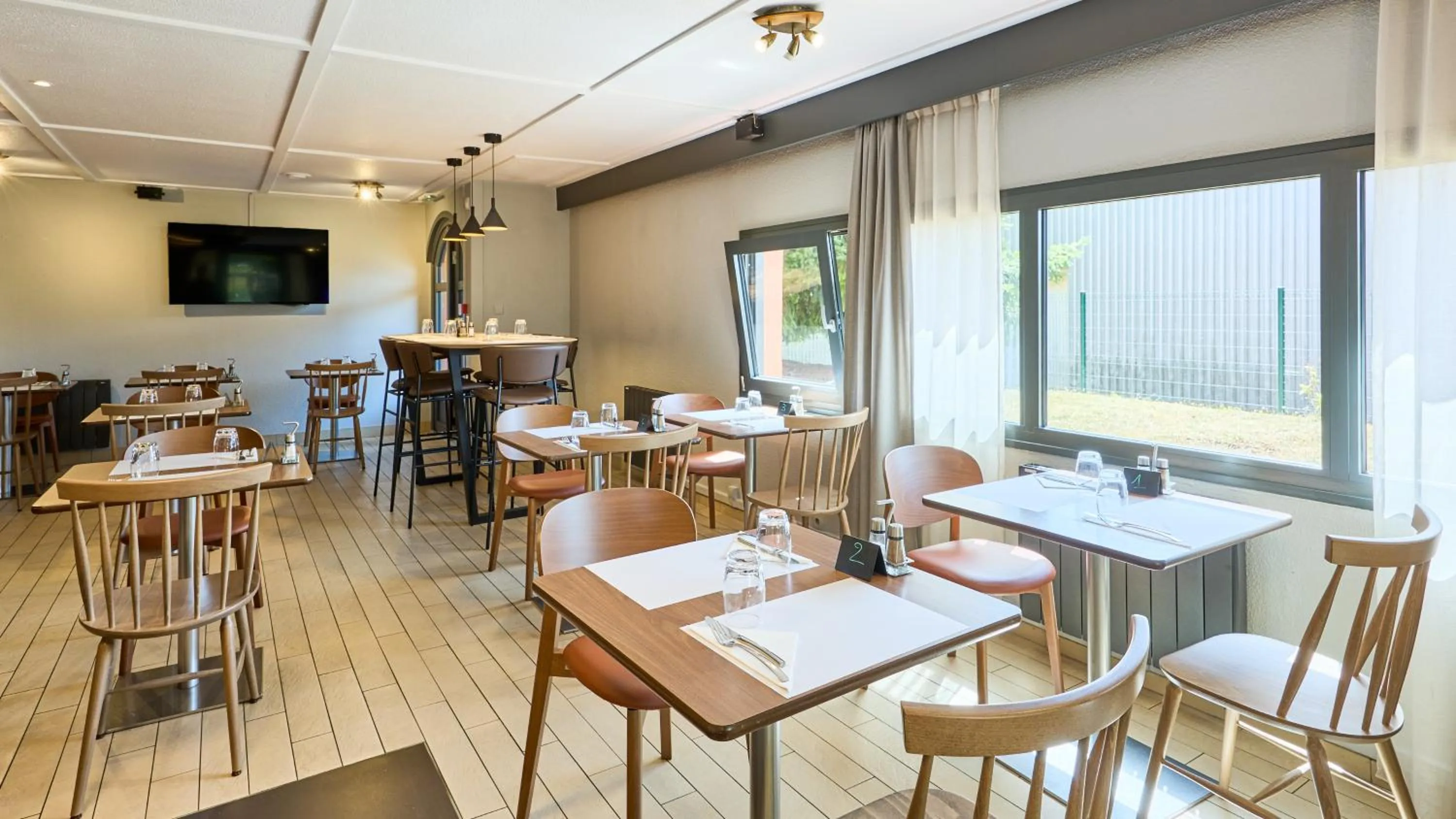 Restaurant/places to eat in Campanile NATURE - Alençon