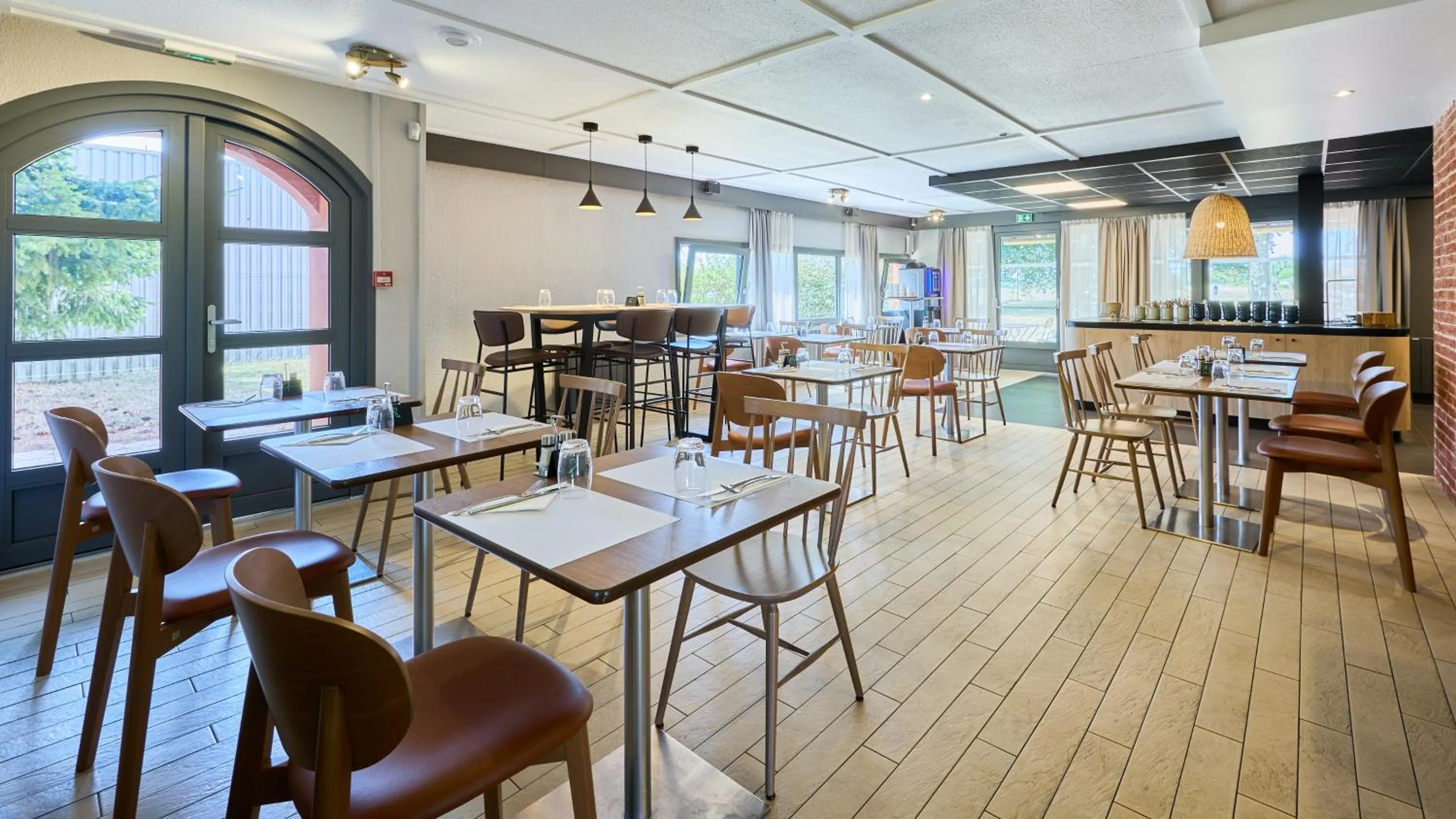 Restaurant/places to eat in Campanile NATURE - Alençon