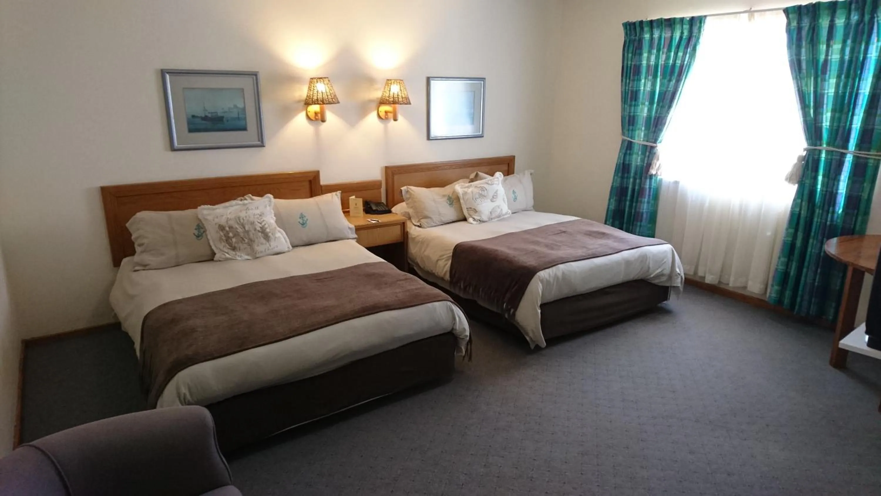 Bedroom, Bed in Lamberts Bay Hotel