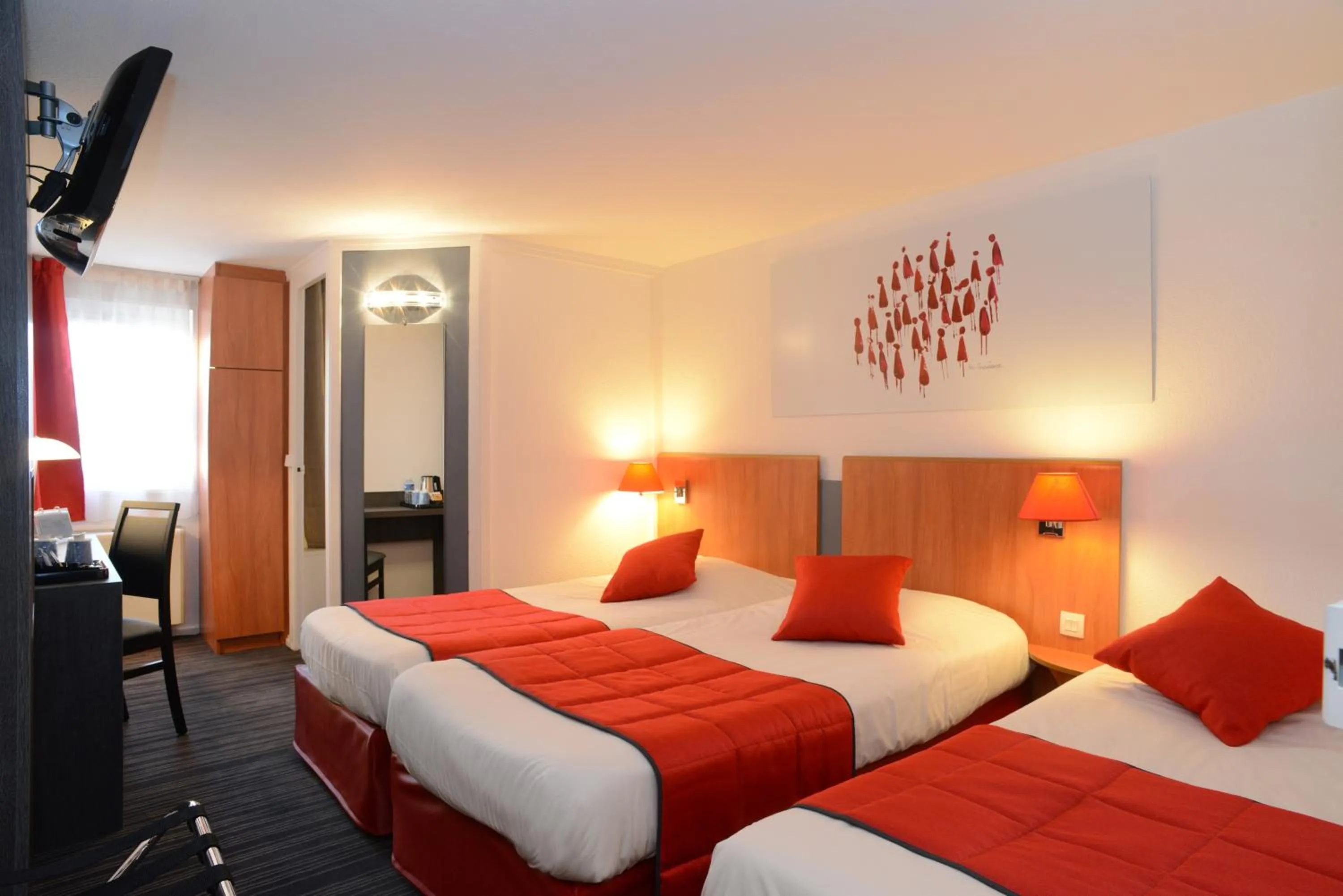 Bedroom, Bed in Hotel inn Dijon-Quetigny