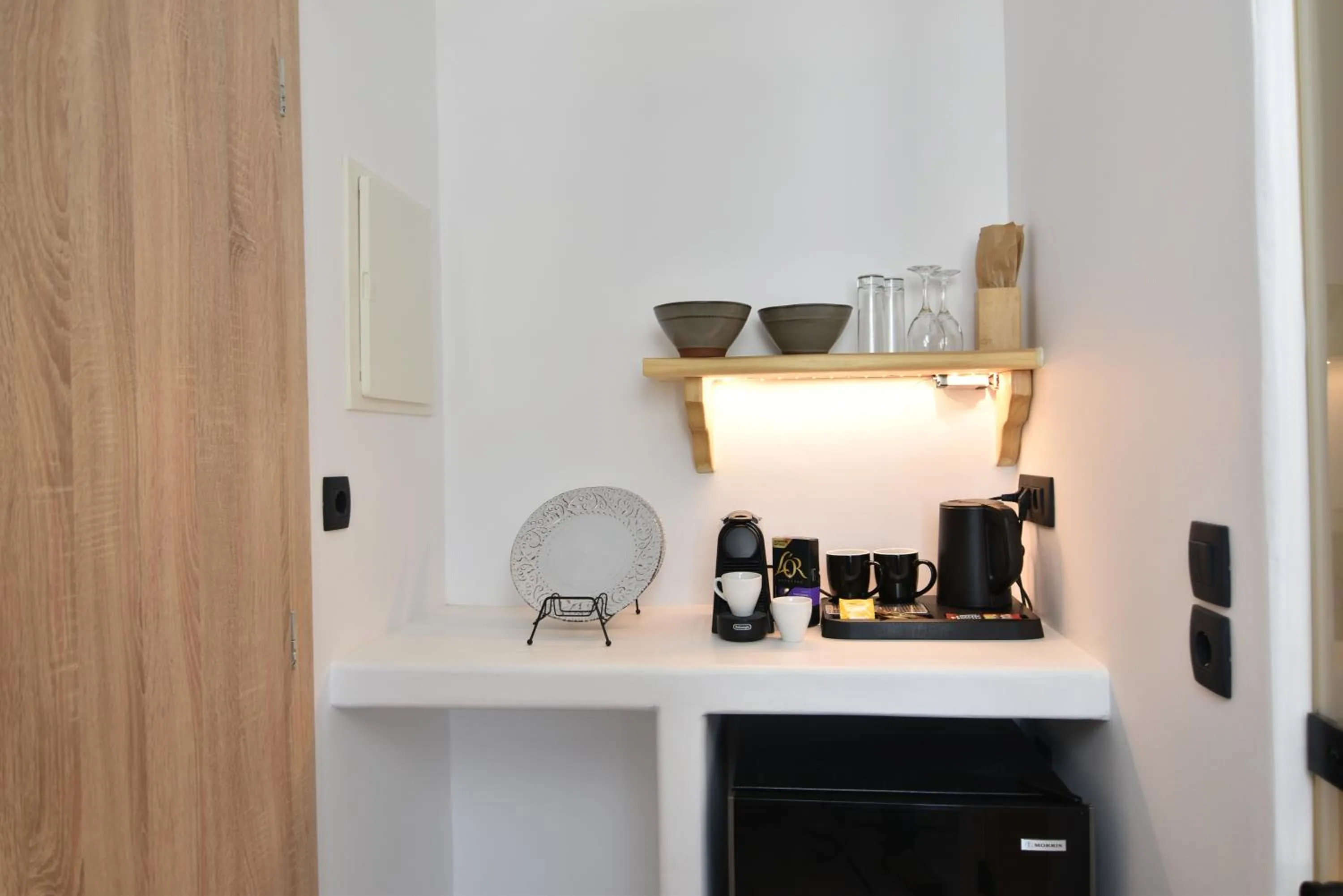 Coffee/tea facilities in Aegeeis