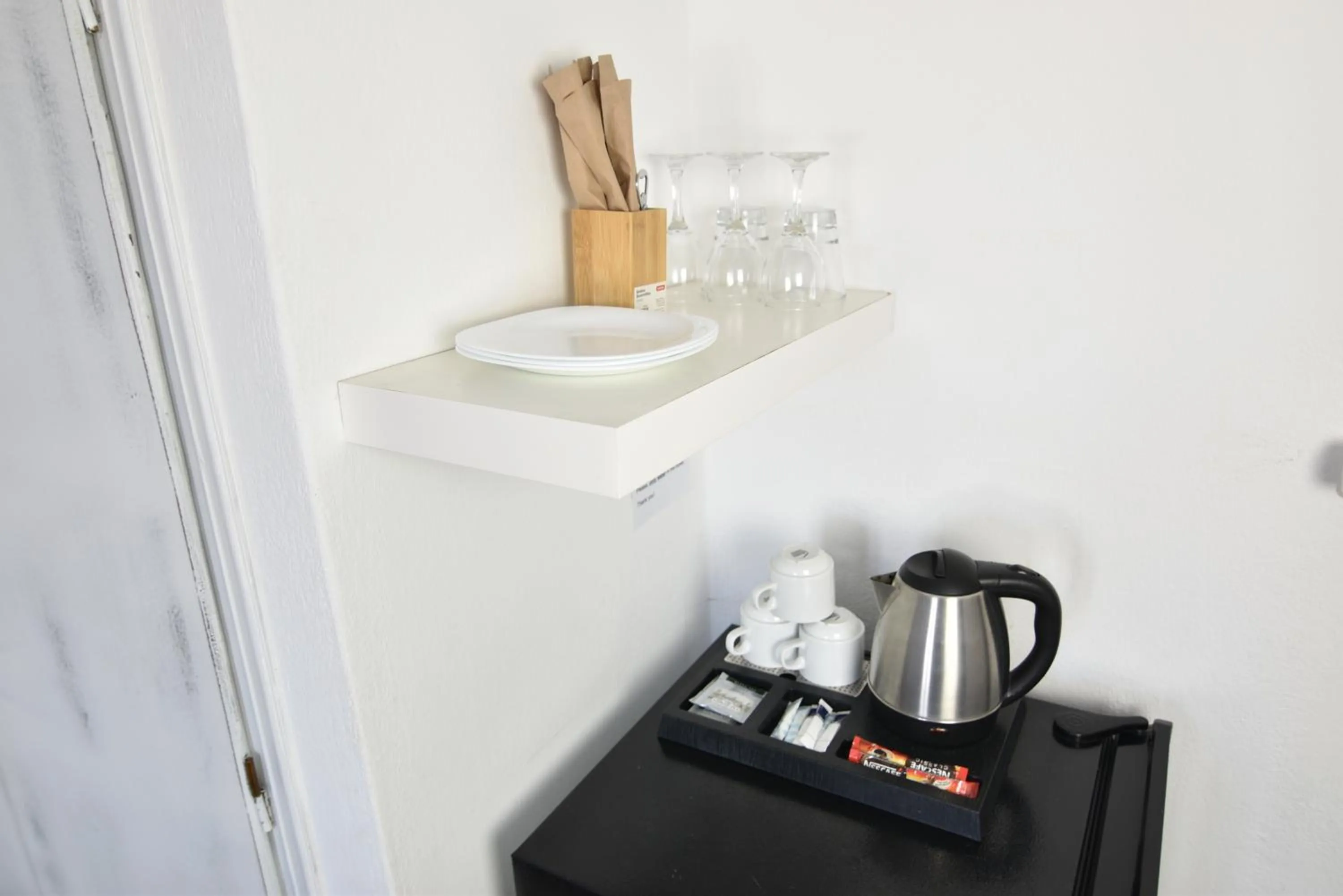 Coffee/tea facilities in Aegeeis