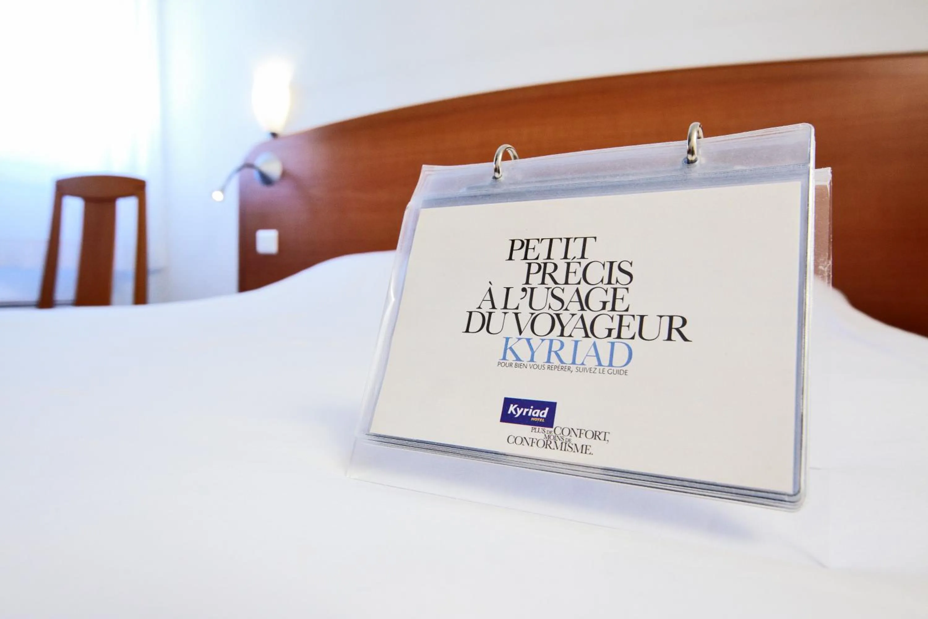 Bed in Kyriad Toulon Est Hyeres La Garde