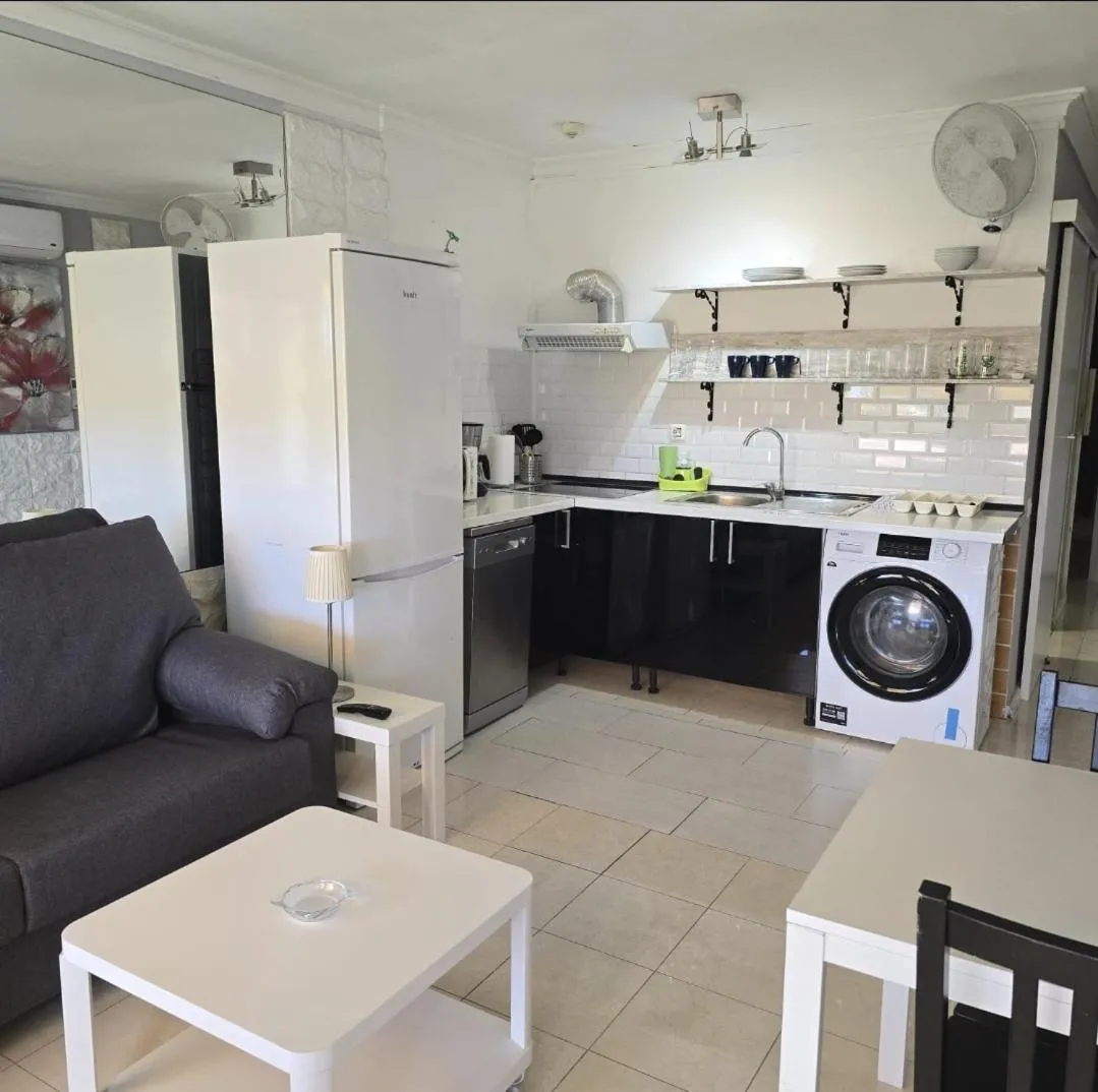 Kitchen or kitchenette in Apartment 2-2 Playa del Ingles