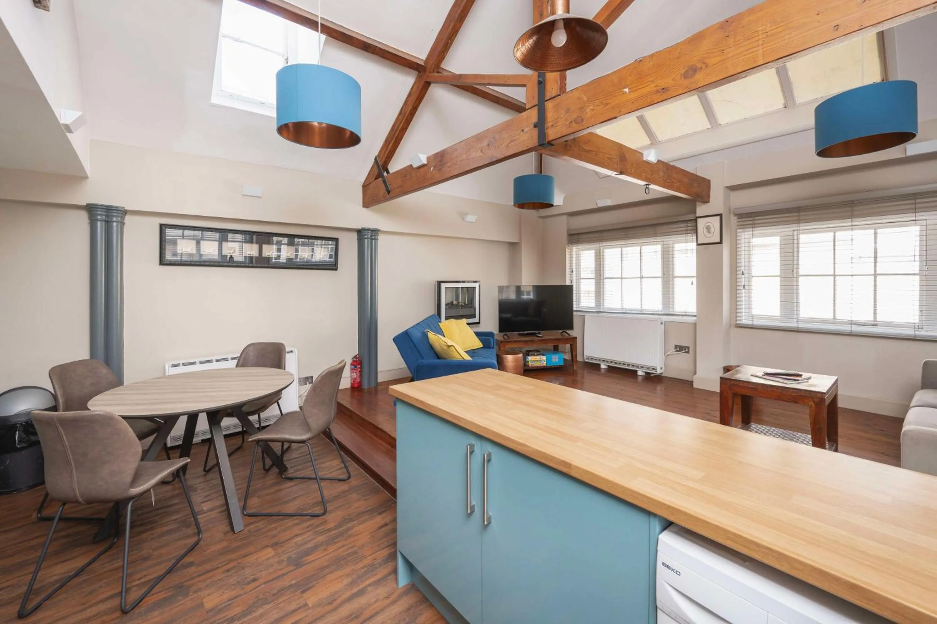 Dream Stays Bath - Queen Street Loft Apartment