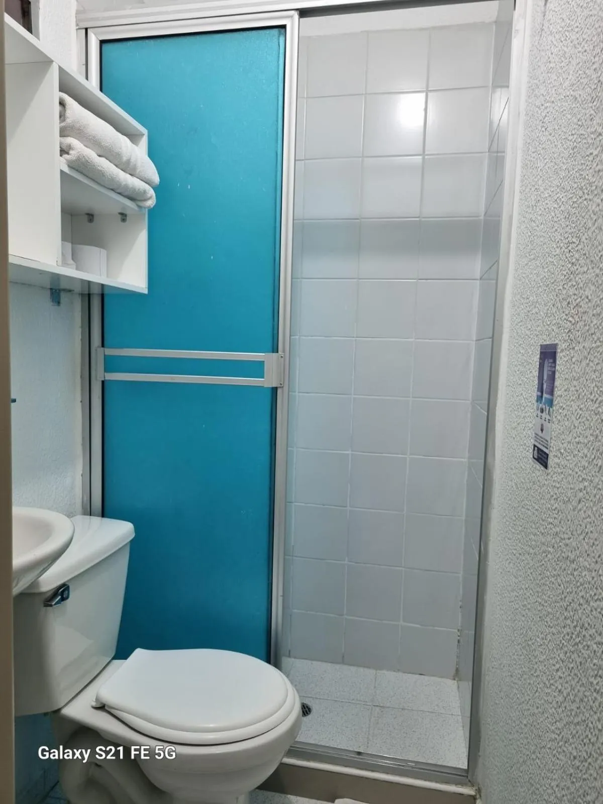 Shower in Hotel Casa 10