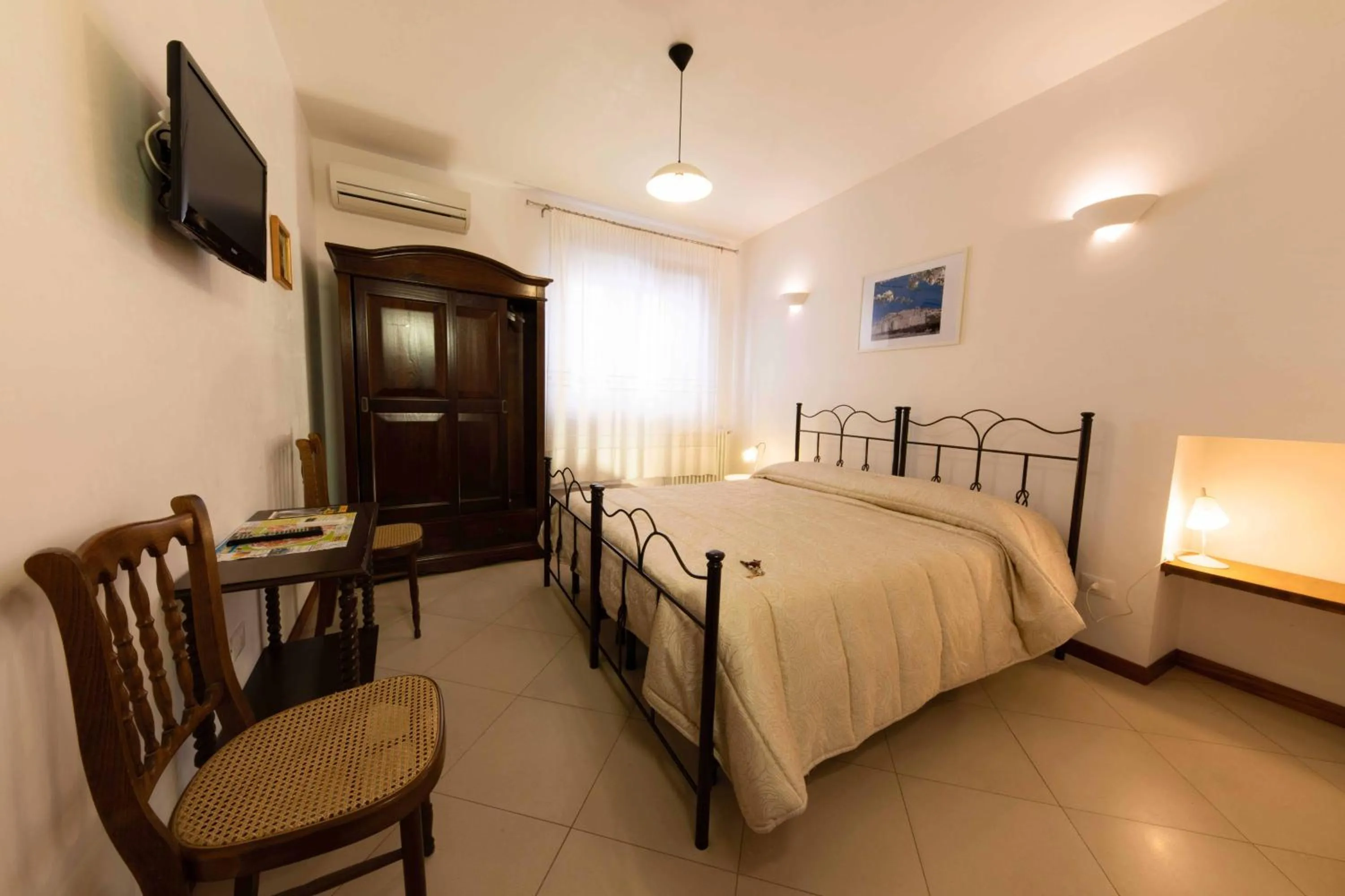 Bed in B&B La Stradella