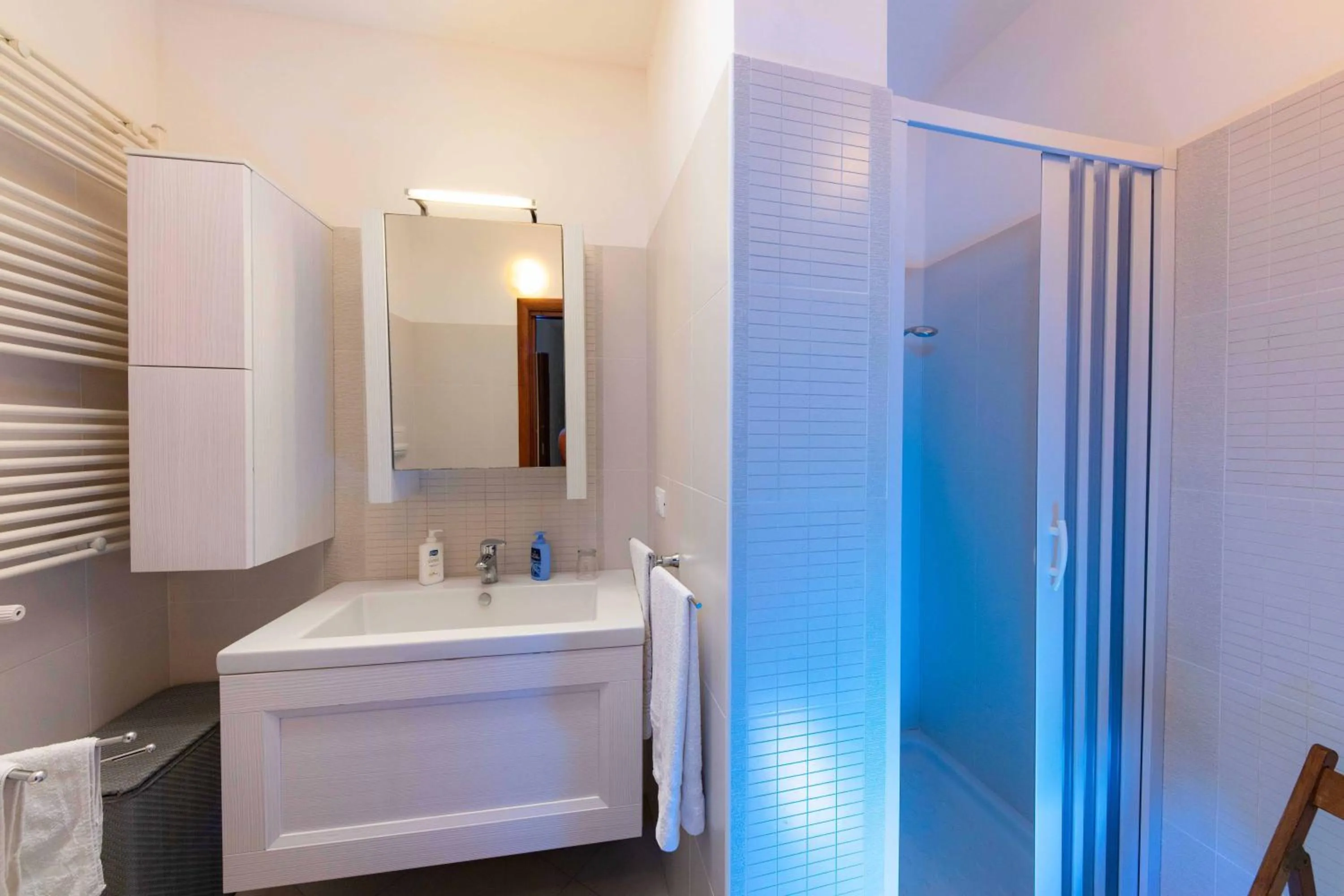 Shower in B&B La Stradella