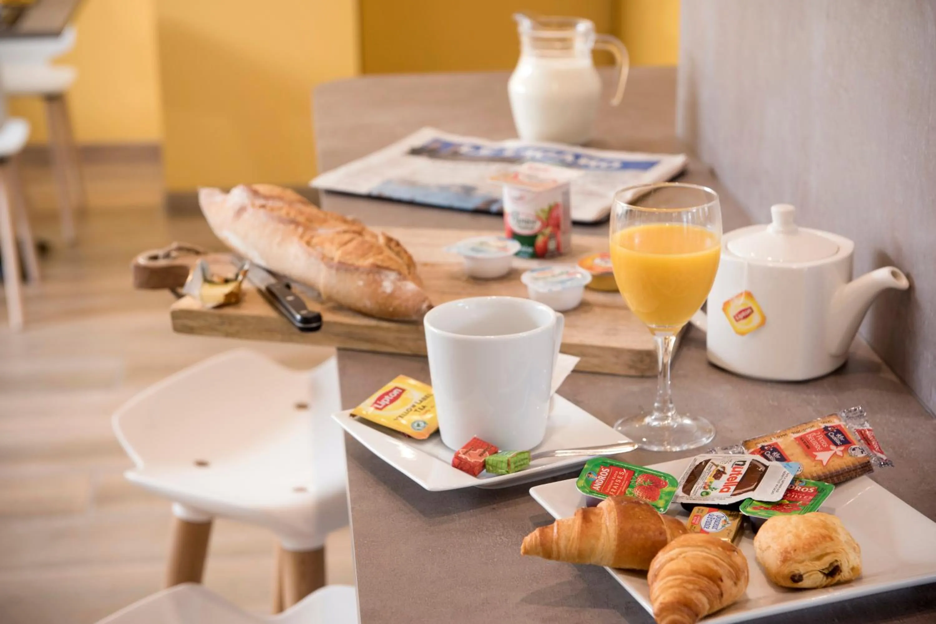 Breakfast in Kyriad Saint-Etienne Centre