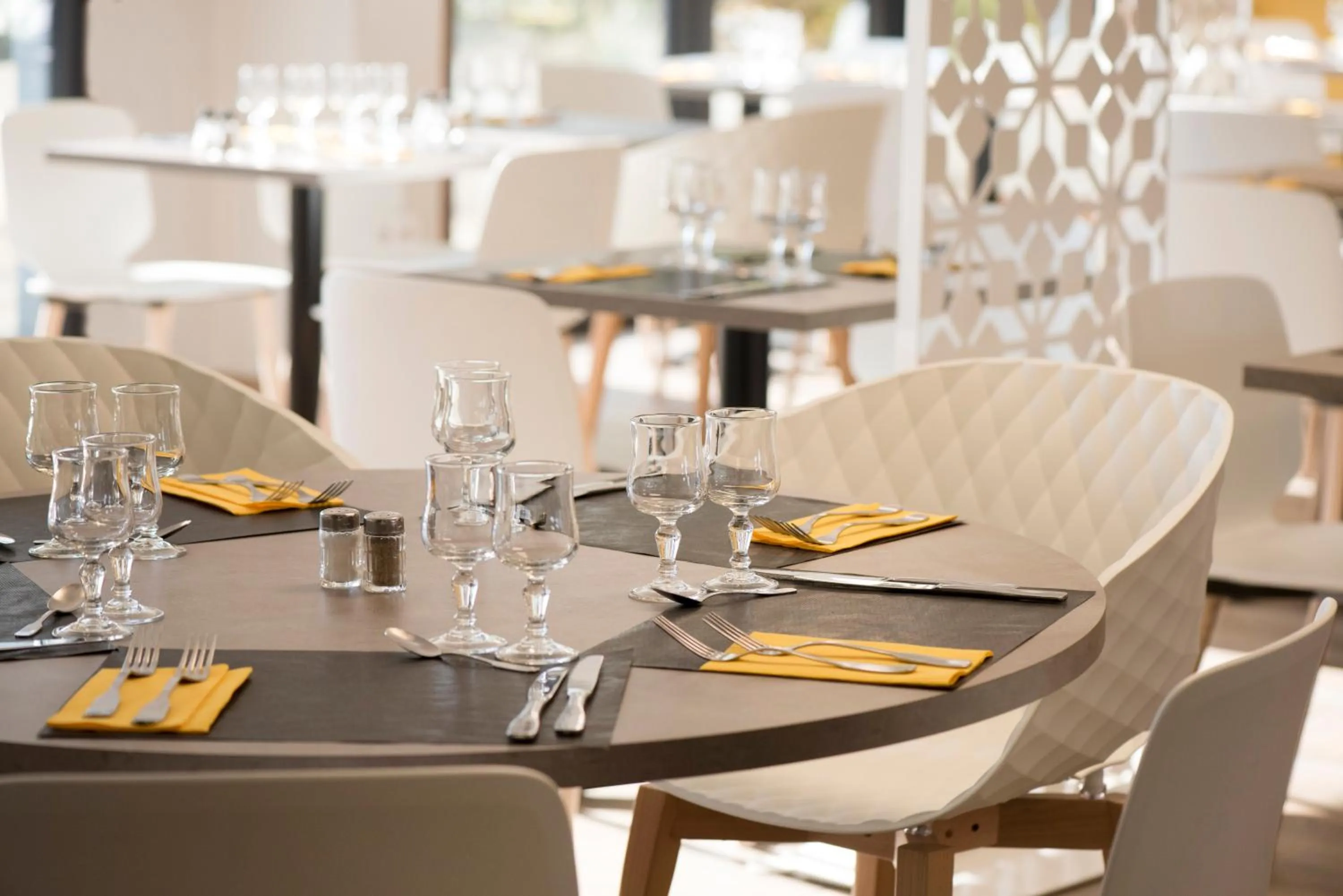 Restaurant/places to eat in Kyriad Saint-Etienne Centre