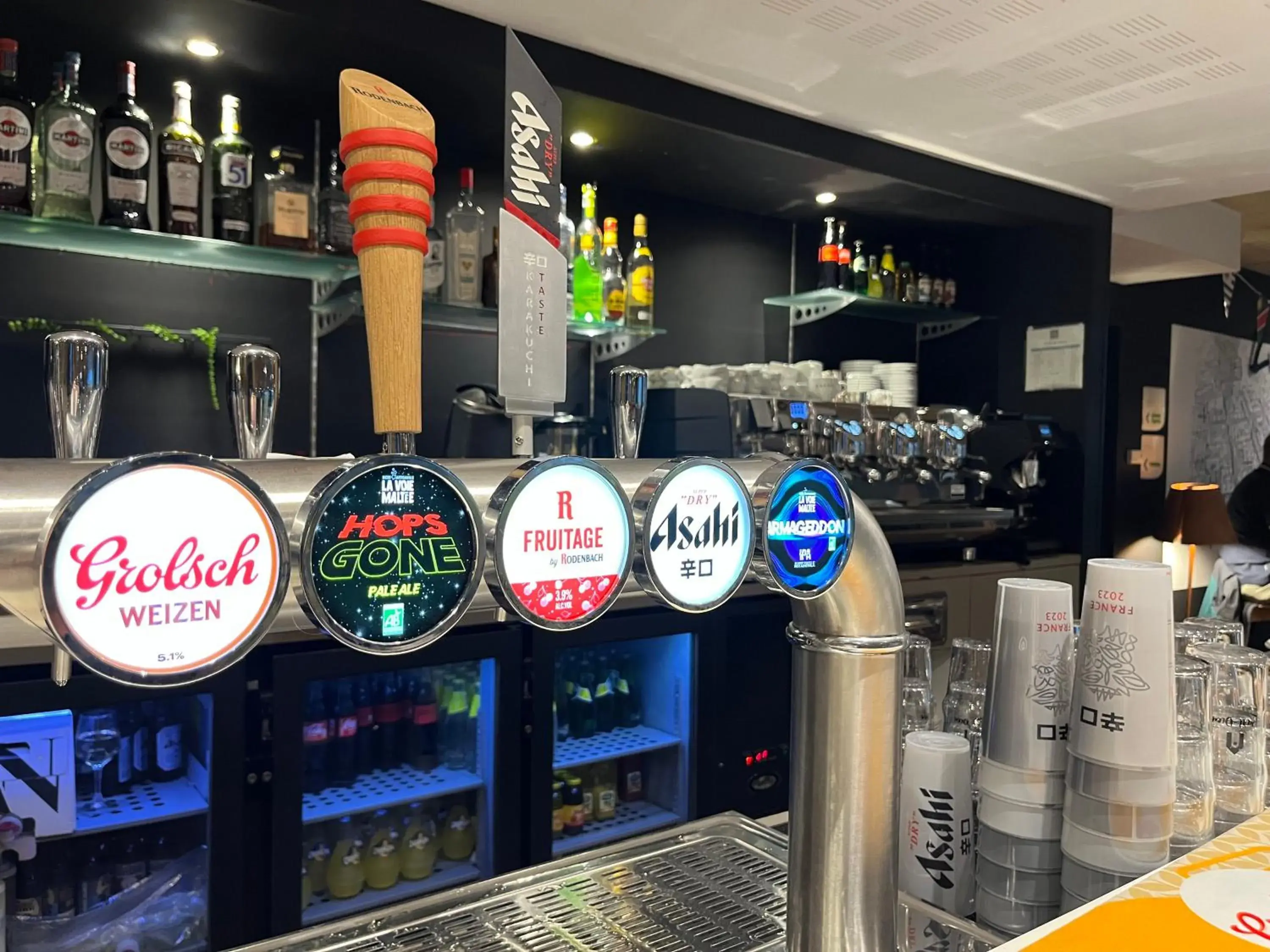 Lounge or bar in Campanile PRIME Lyon Part-Dieu Lounge or bar in Campanile PRIME Lyon Part-Dieu