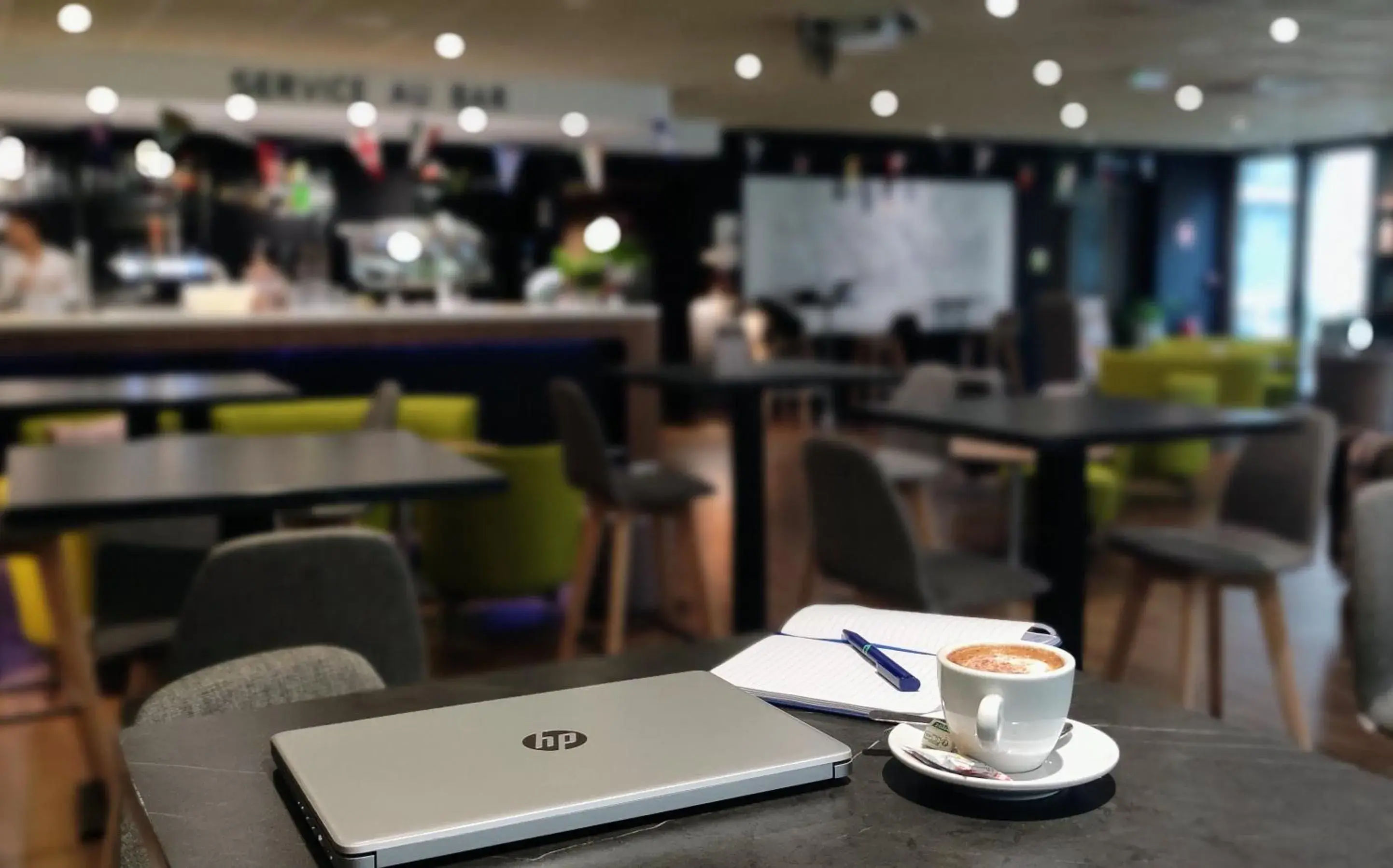 Lounge or bar in Campanile PRIME Lyon Part-Dieu Lounge or bar in Campanile PRIME Lyon Part-Dieu